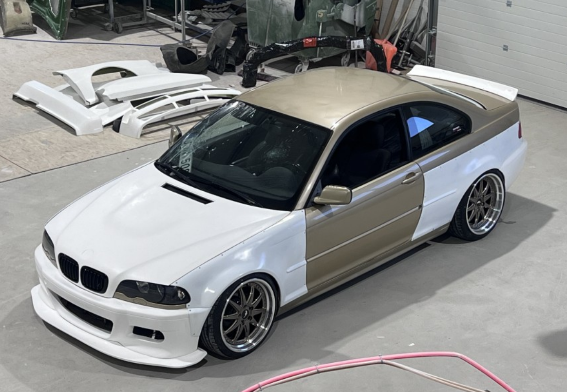 BODY KIT BMW Seria 3 E46 COUPE Fata +3.5CM Spate +4.5 aspect FELONY FORM TFB TUNING