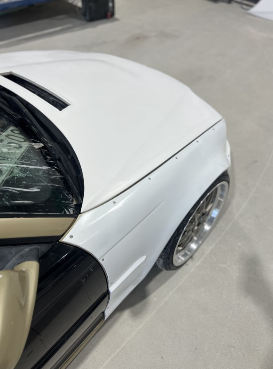 BODY KIT BMW Seria 3 E46 COUPE Fata +3.5CM Spate +4.5 aspect FELONY FORM TFB TUNING