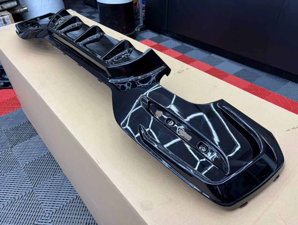 Difuzor Bara Spate - BMW SERIA 1 F20 LCI MTech Negru Lucios TFB TUNING