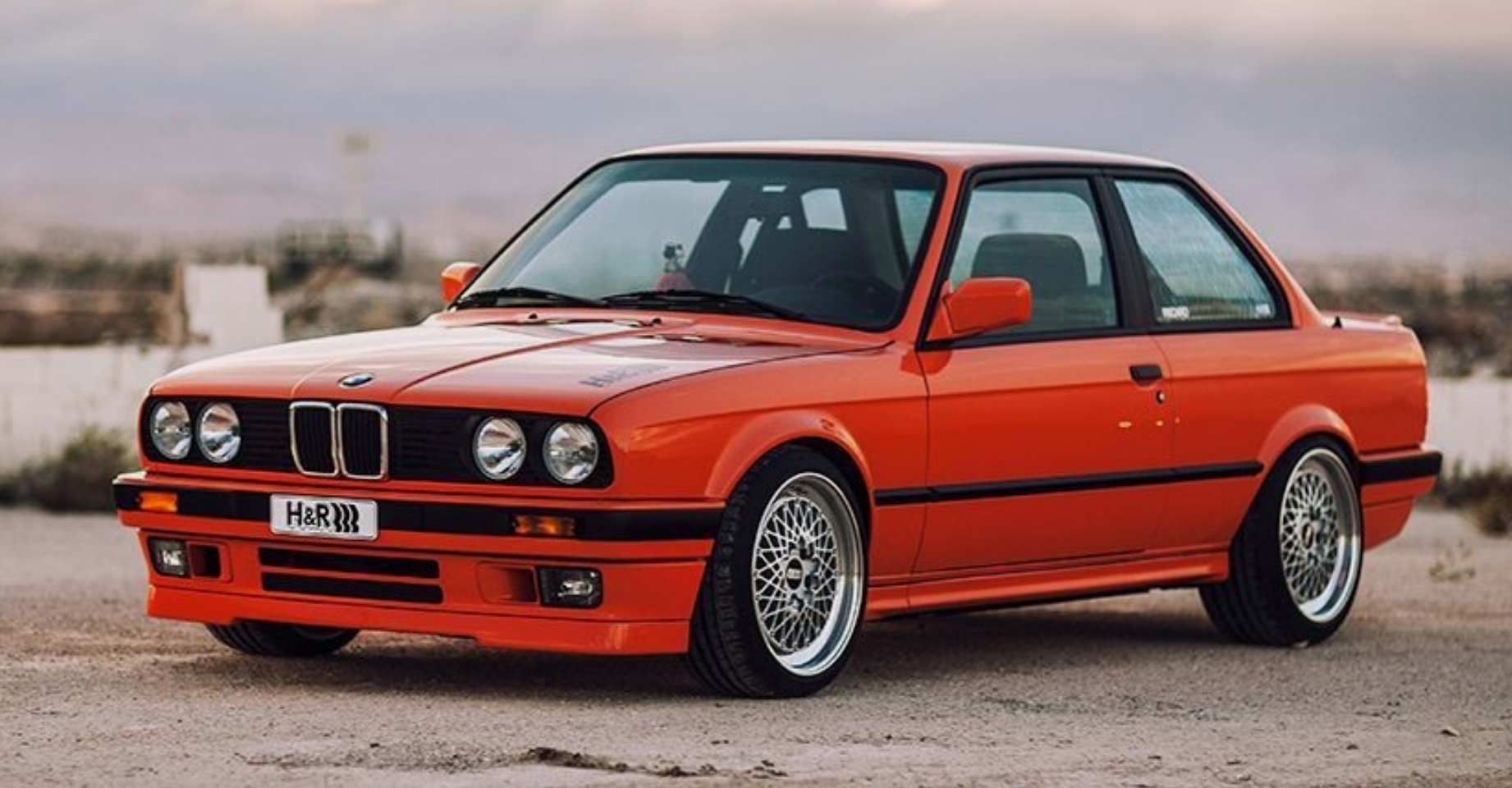 Praguri laterale BMW Seria 3 E30 1983-1991 aspect 318is / 325is TFB TUNING