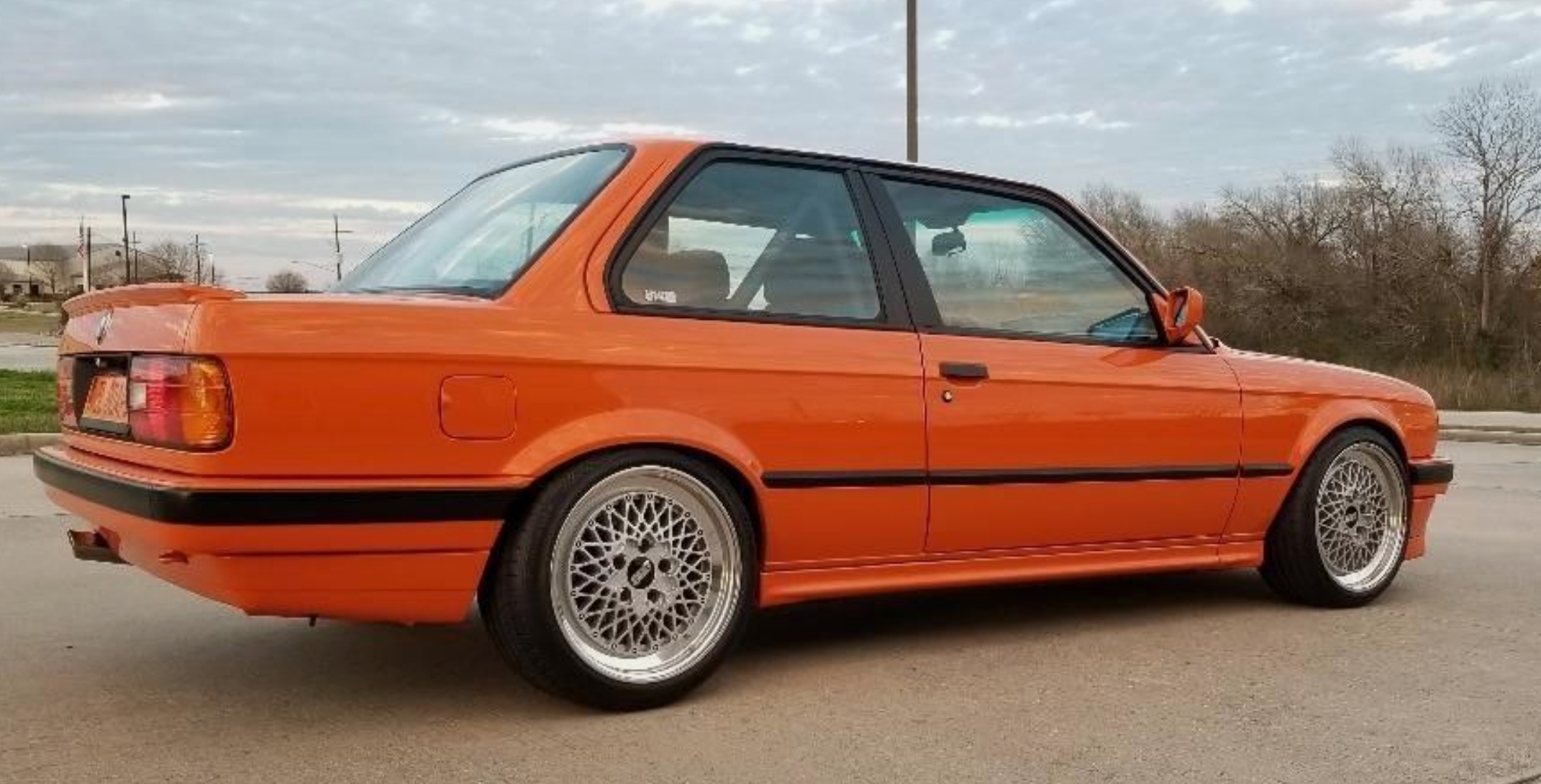 Praguri laterale BMW Seria 3 E30 1983-1991 aspect 318is / 325is TFB TUNING
