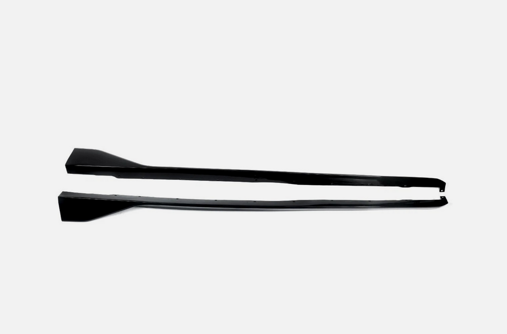 Praguri laterale BMW Seria 1 F40 negru lucios