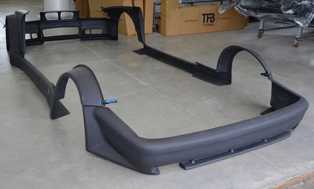 BODY KIT BMW Seria 3 E36 Coupe GTR TFB TUNING