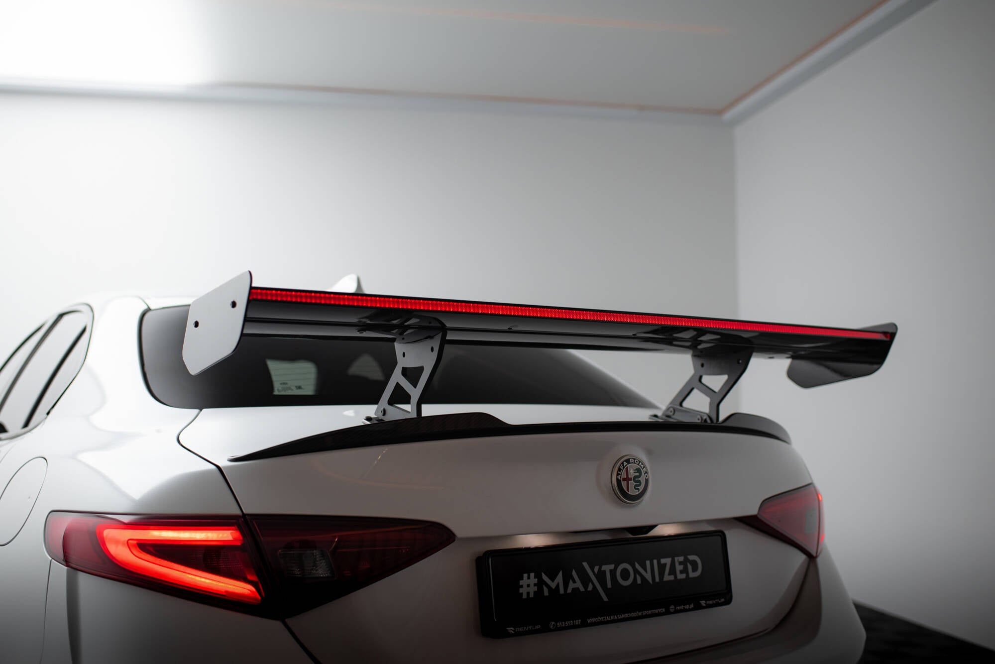 Eleron Alfa Romeo Giulia Quadrifoglio 2016- v3 - Maxton Design