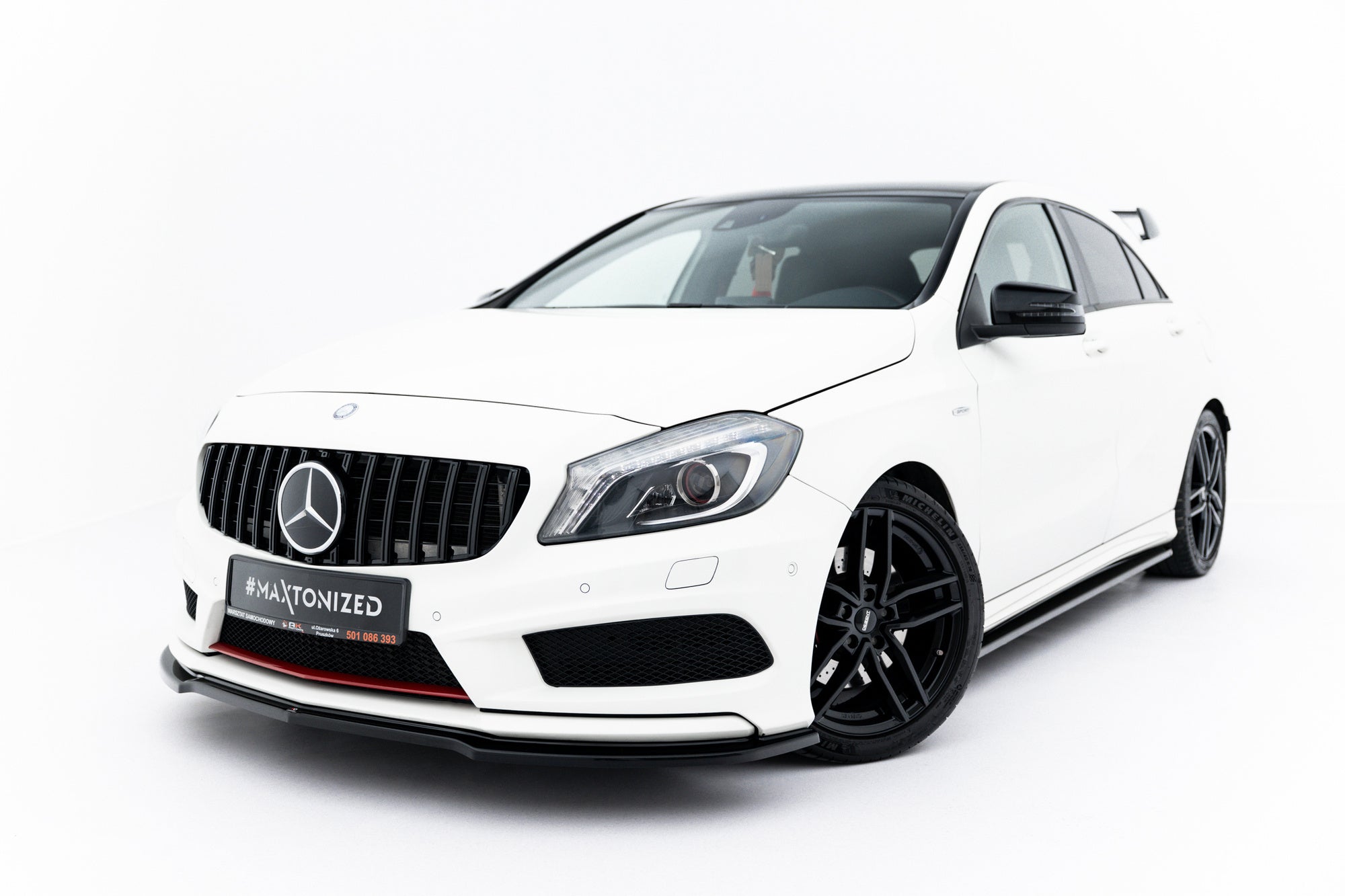 Prelungire splitter bara fata Mercedes A Class W176 Amg-Line 2013-2015 v3 - Maxton Design