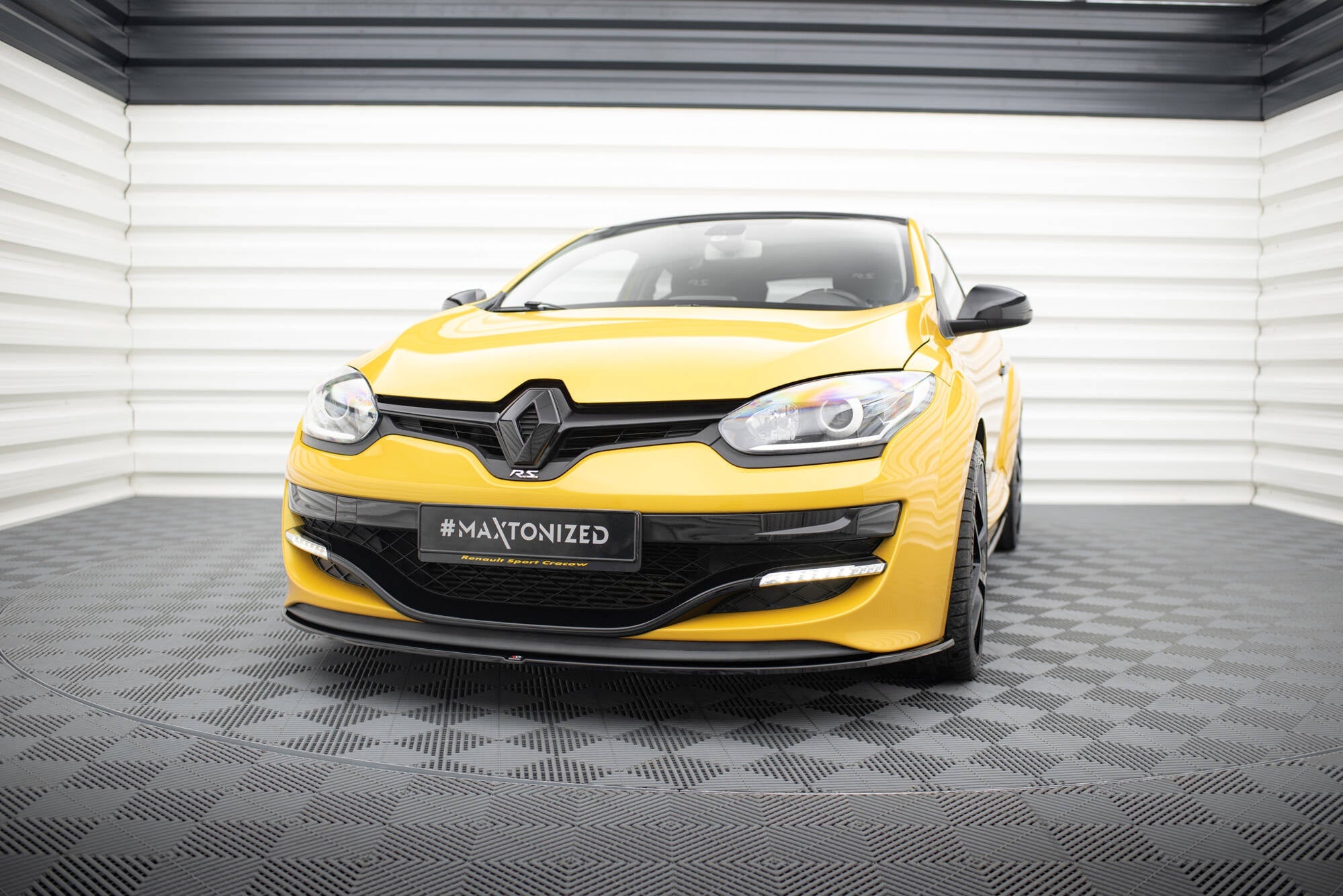 Prelungire splitter bara fata Renault Megane Mk3 RS 2010-2015 v3 - Maxton Design