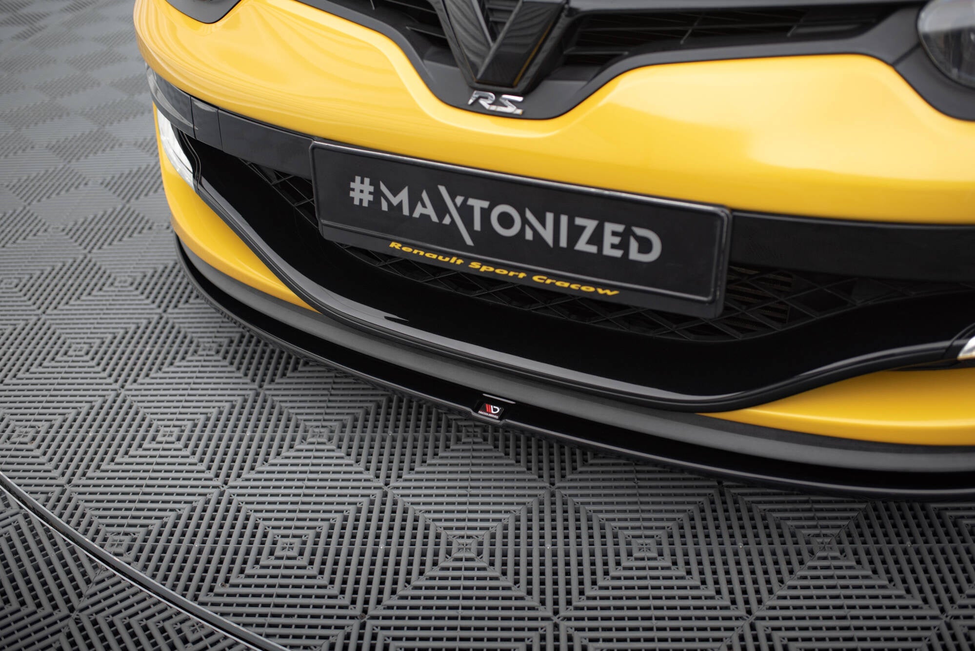 Prelungire splitter bara fata Renault Megane Mk3 RS 2010-2015 v3 - Maxton Design