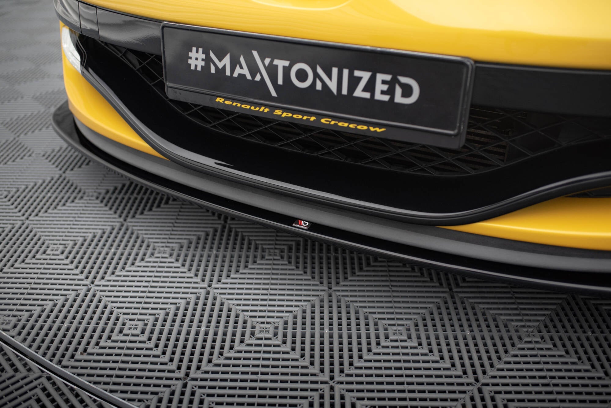 Prelungire splitter bara fata Renault Megane Mk3 RS 2010-2015 v4 - Maxton Design
