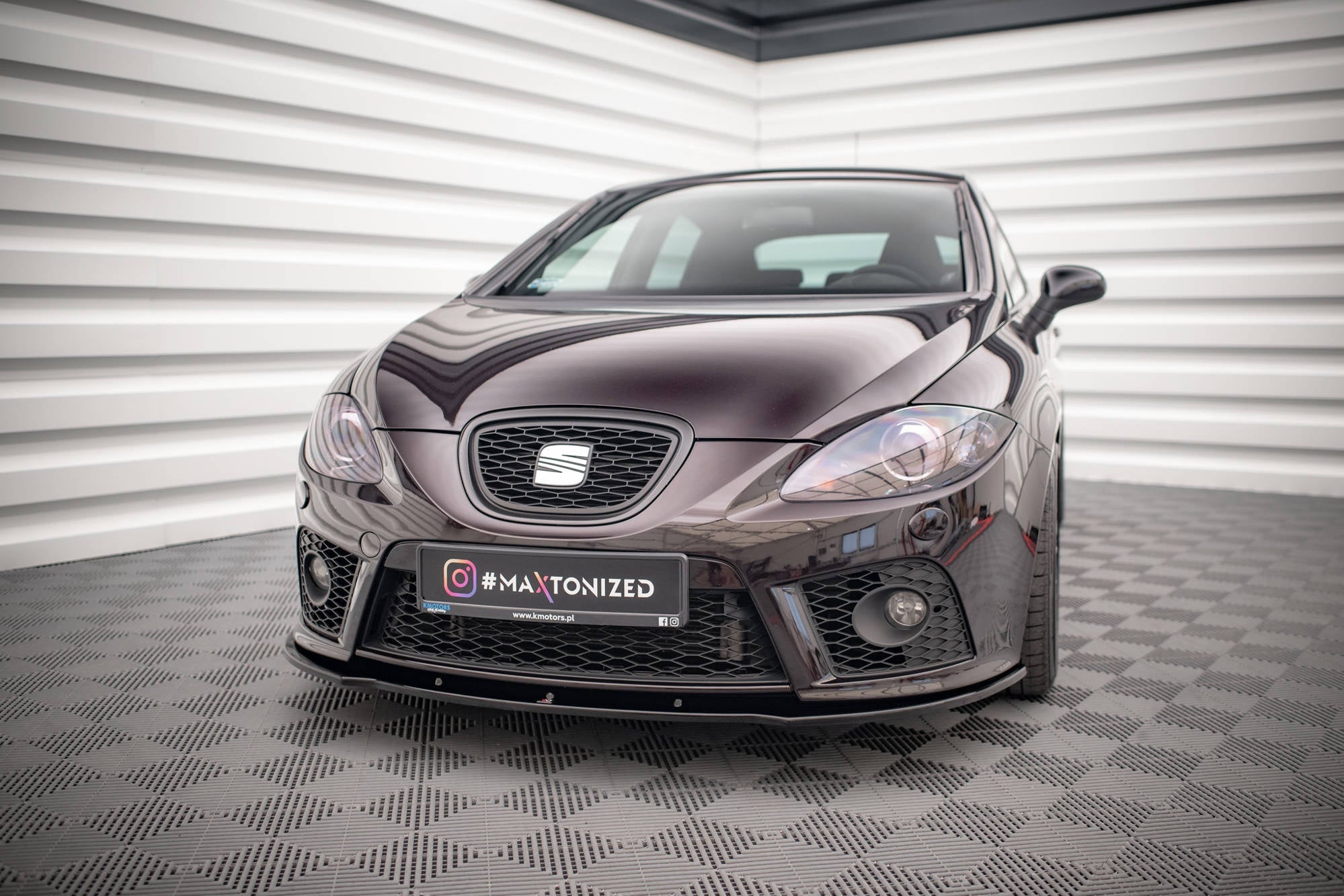 Prelungire splitter bara fata Seat Leon 1P Mk2 Cupra FR 2005-2009 v8 - Maxton Design