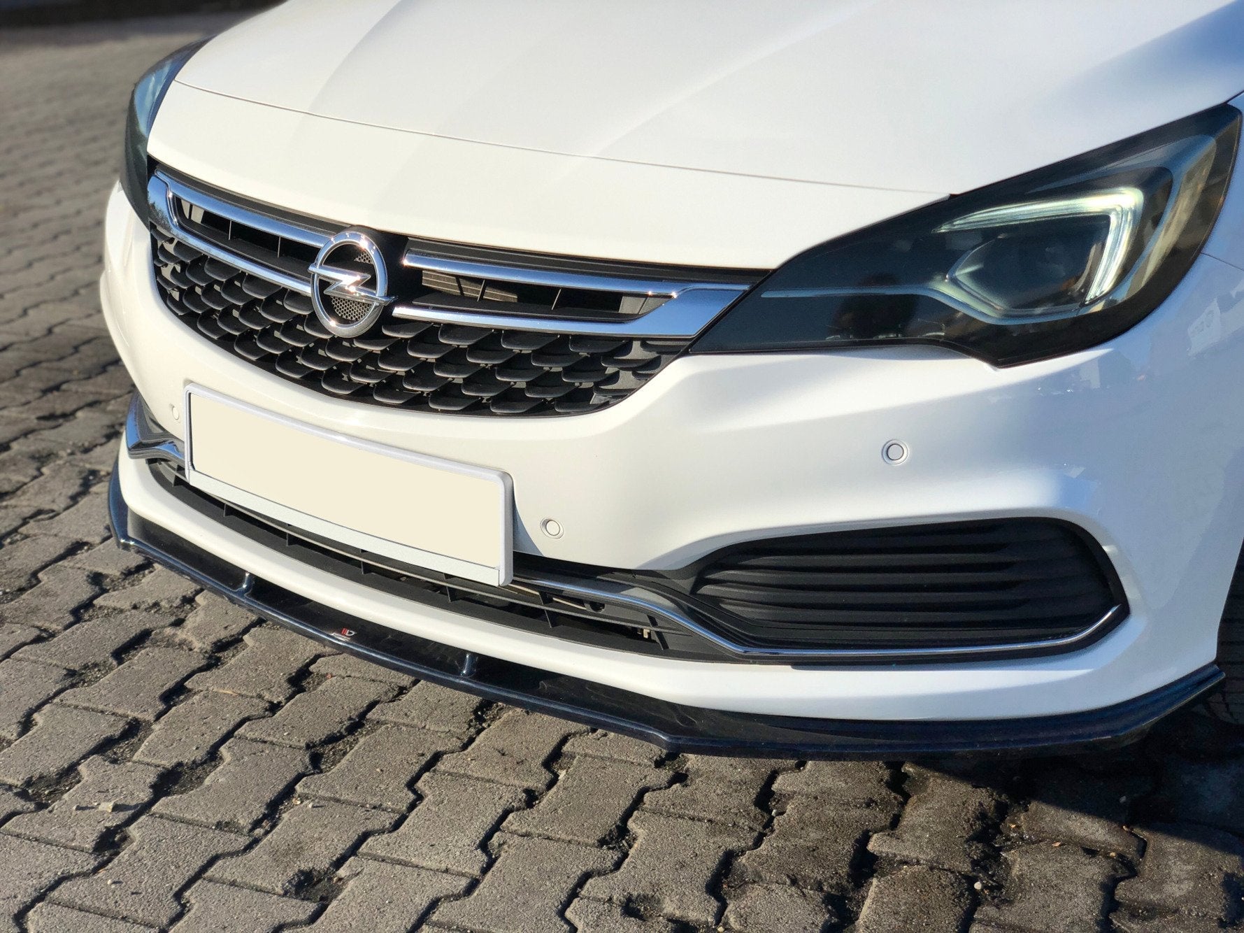 Prelungire splitter bara fata Opel Astra K OPC-Line 2015- v1 - Maxton Design