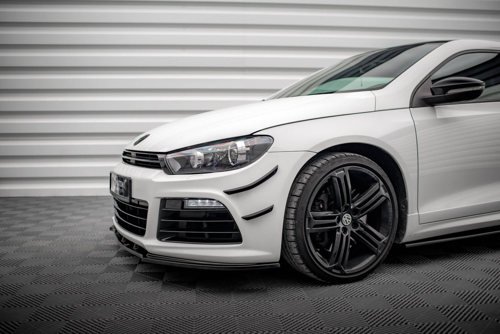 Ornamente canards bara fata Volkswagen Scirocco R Mk3 2008-2014 v1 - Maxton Design