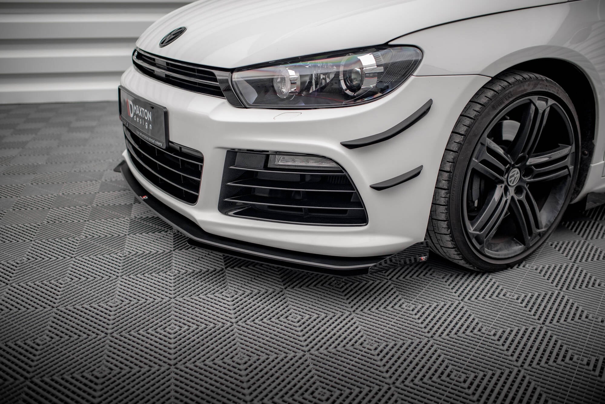 Flapsuri bara fata Volkswagen Scirocco R Mk3 2008-2014 v1 - Maxton Design