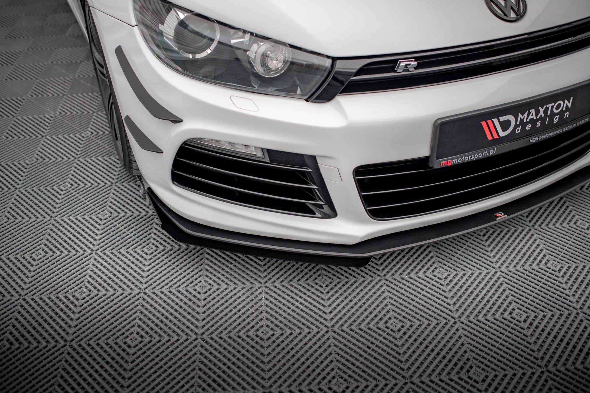Flapsuri bara fata Volkswagen Scirocco R Mk3 2008-2014 v1 - Maxton Design