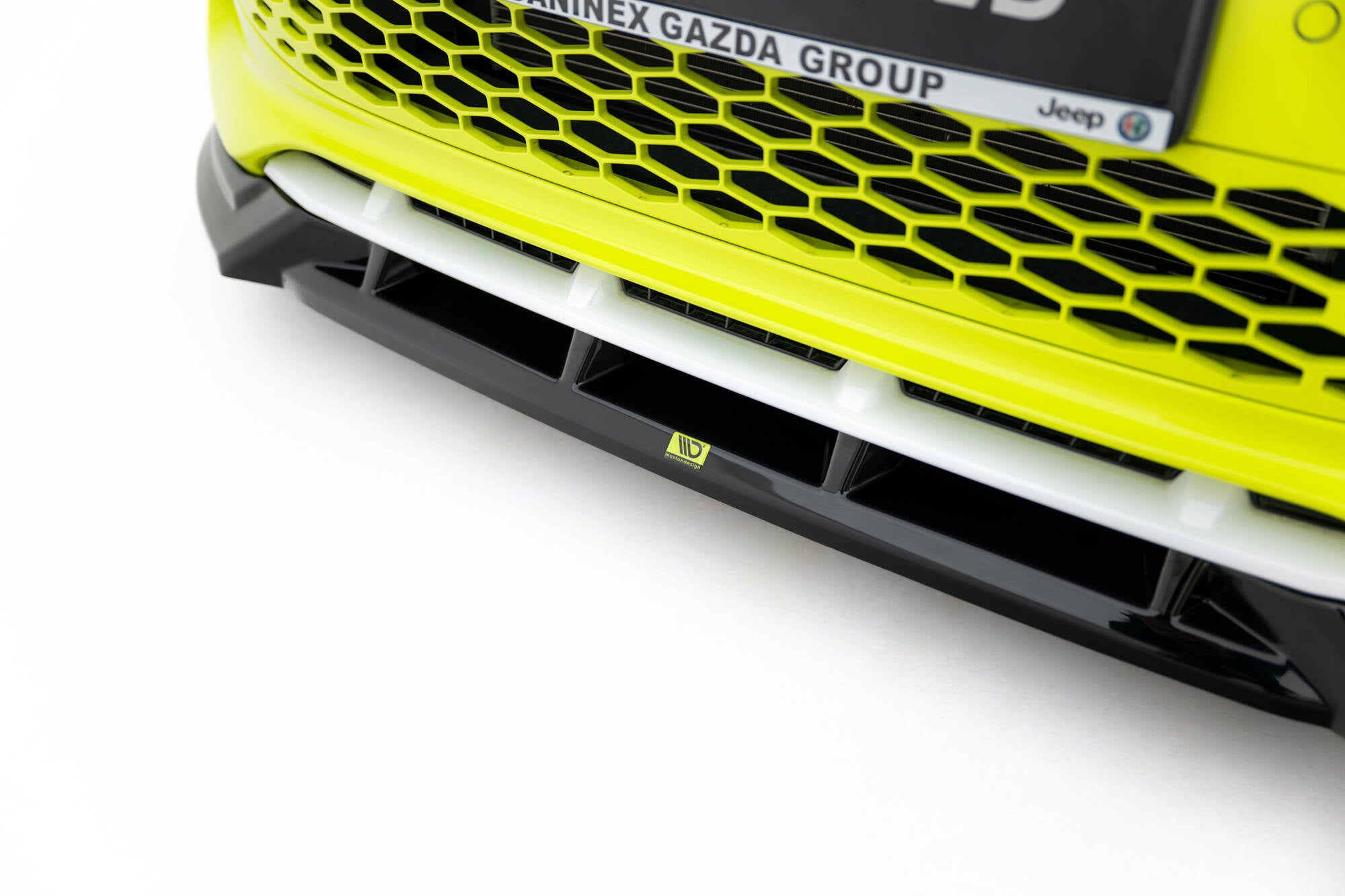 Prelungire splitter bara fata Abarth 500e 2023- v1 - Maxton Design