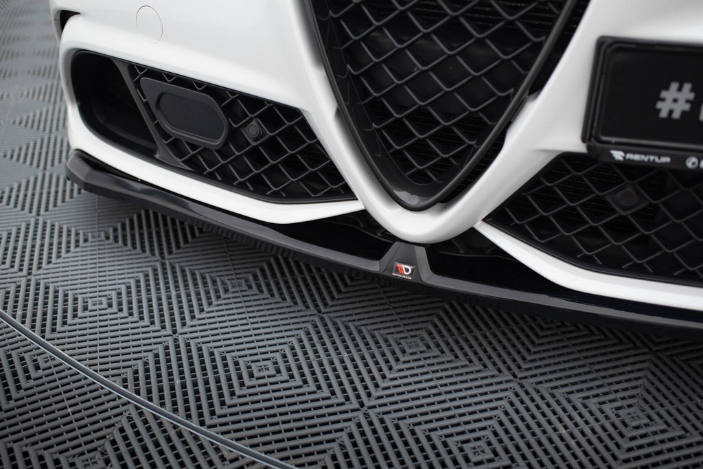 Prelungire splitter bara fata Alfa Romeo Giulia Quadrifoglio 2016- v1 - Maxton Design