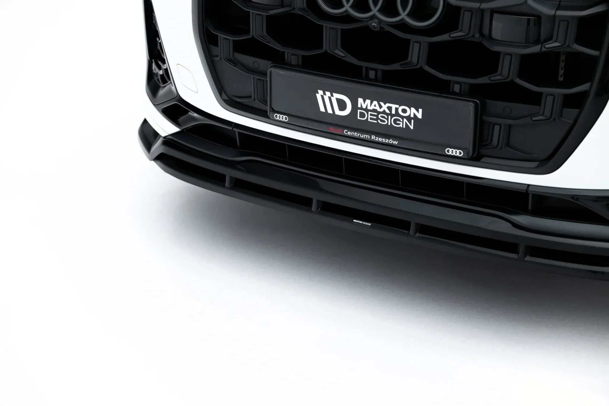 Prelungire splitter bara fata Audi SQ7 Mk2 Facelift 2 - Maxton Design