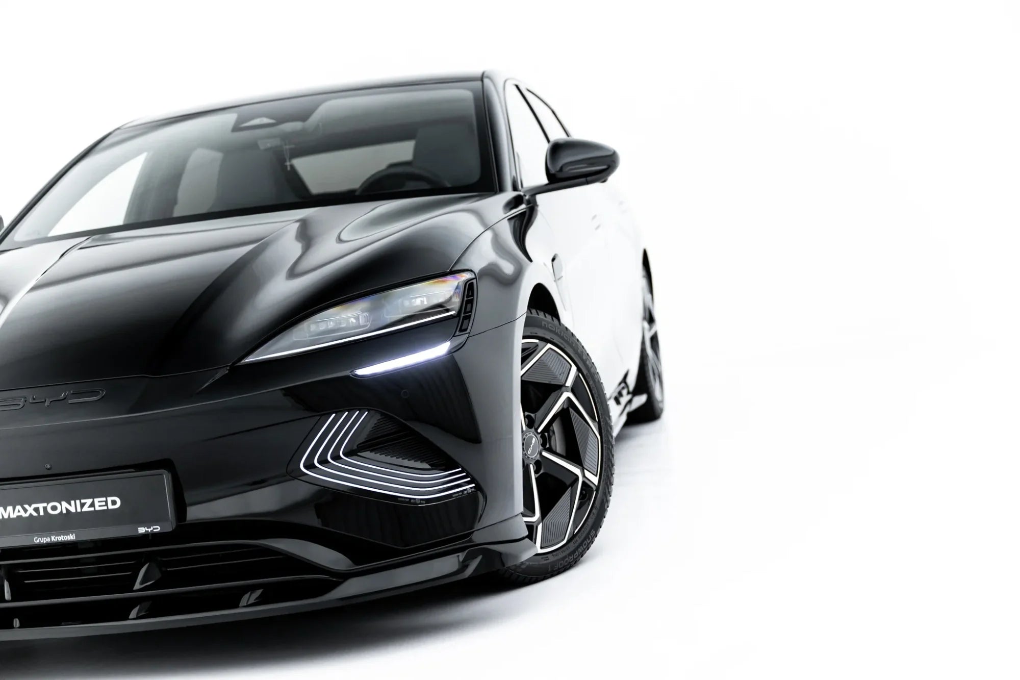 Prelungire splitter bara fata BYD Seal Mk1 - Maxton Design