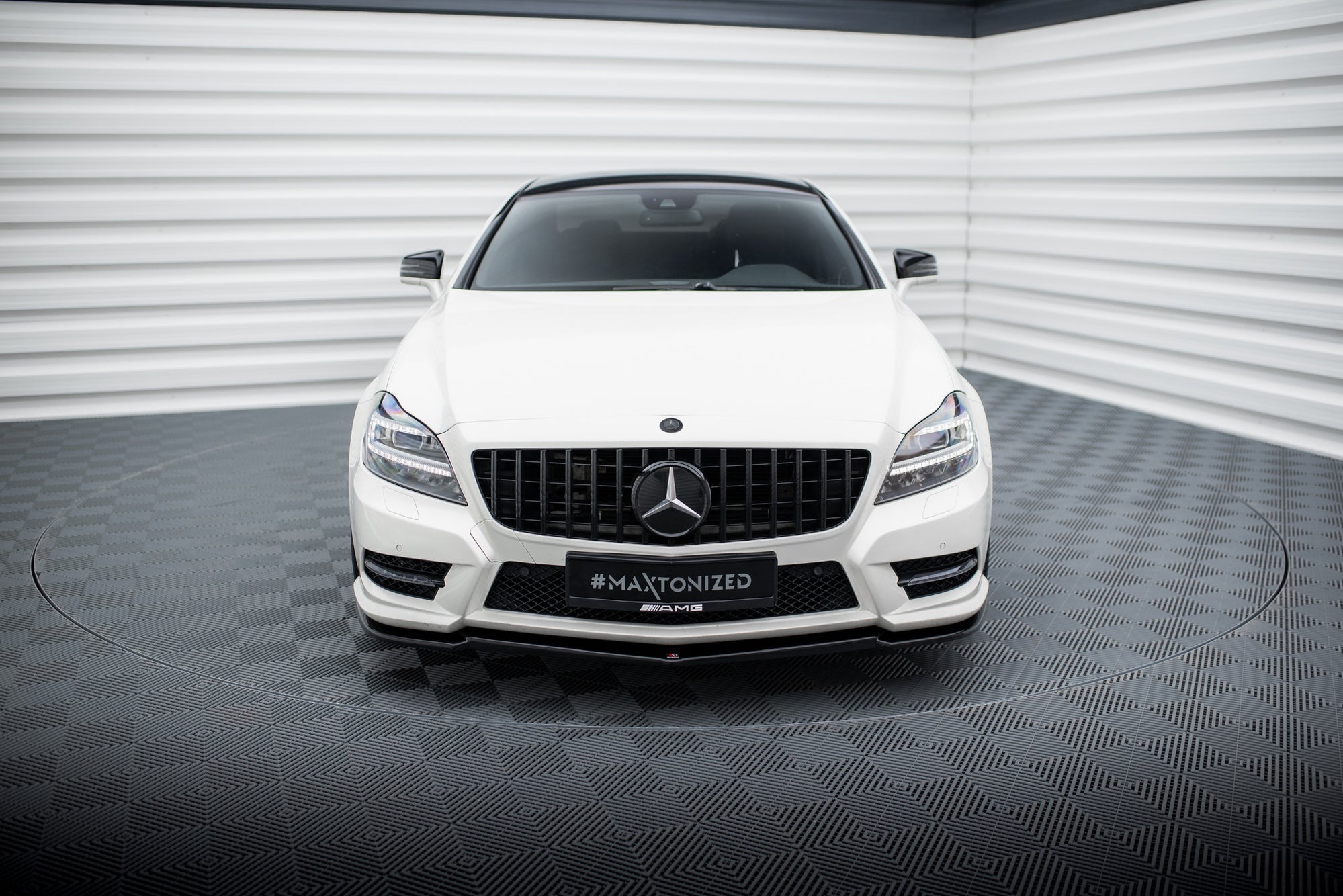 Prelungire splitter bara fata Mercedes CLS C218 Amg Line 2011-2014 v2 - Maxton Design