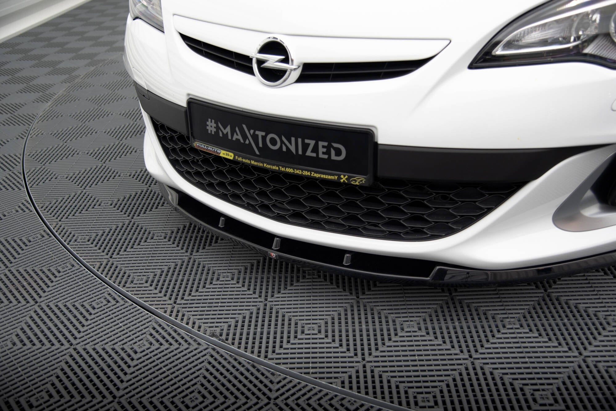 Prelungire splitter bara fata Opel Astra J OPC/ VXR Nurburg 2009-2015 v3 - Maxton Design