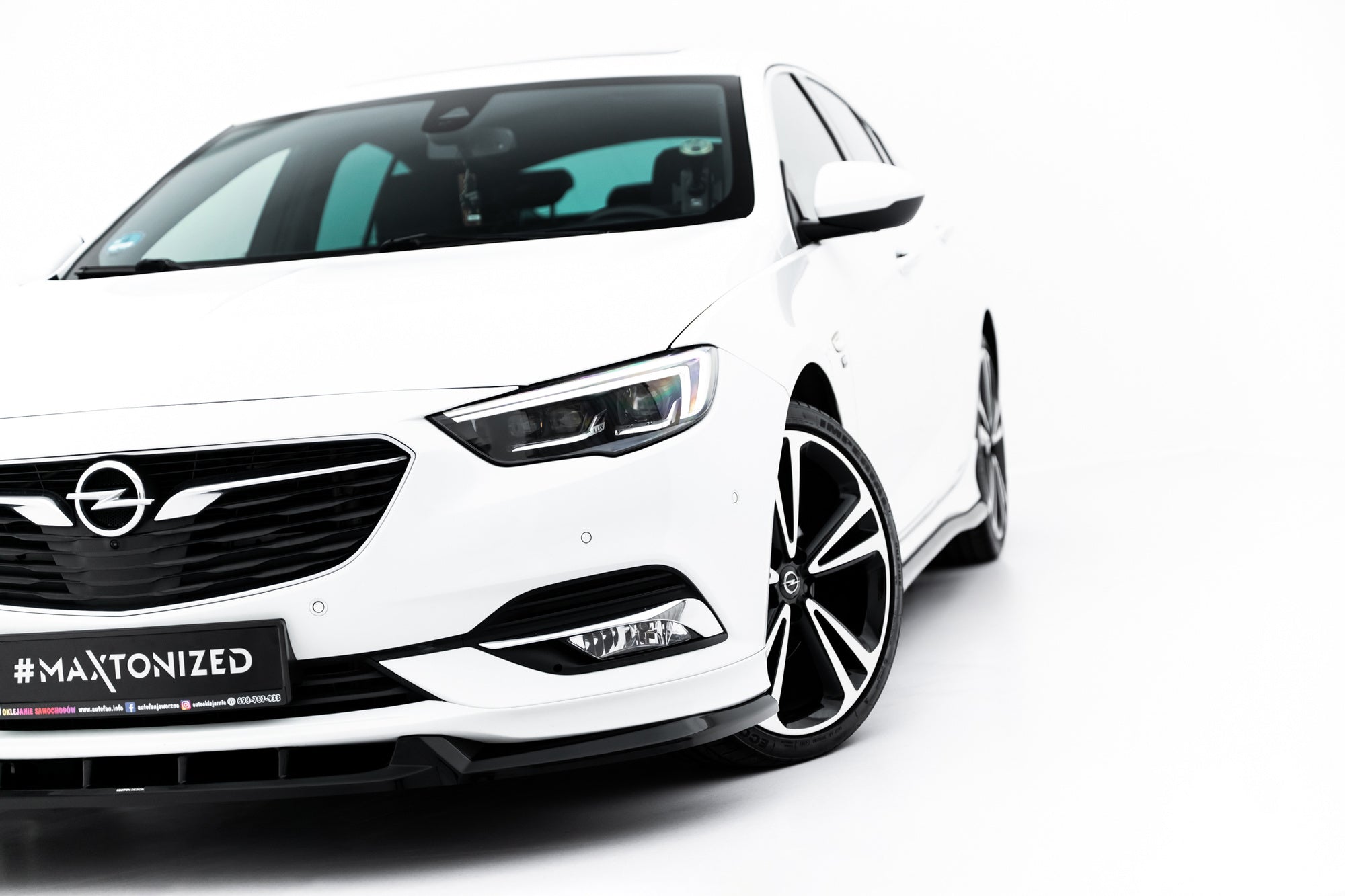 Prelungire splitter bara fata Opel Insignia OPC-Line Mk2 2017-2020 v4 - Maxton Design