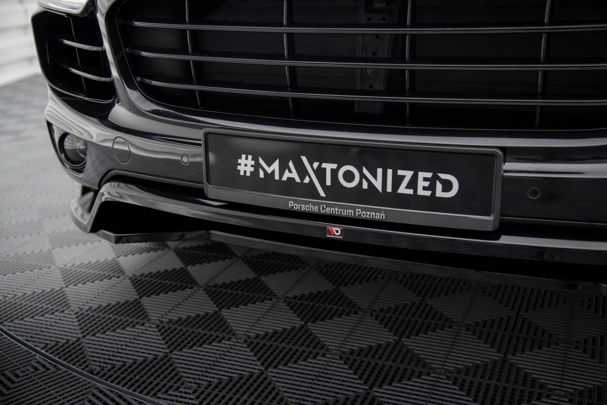 Prelungire splitter bara fata Porsche Cayenne Mk2 Facelift 2014-2018 v2 - Maxton Design