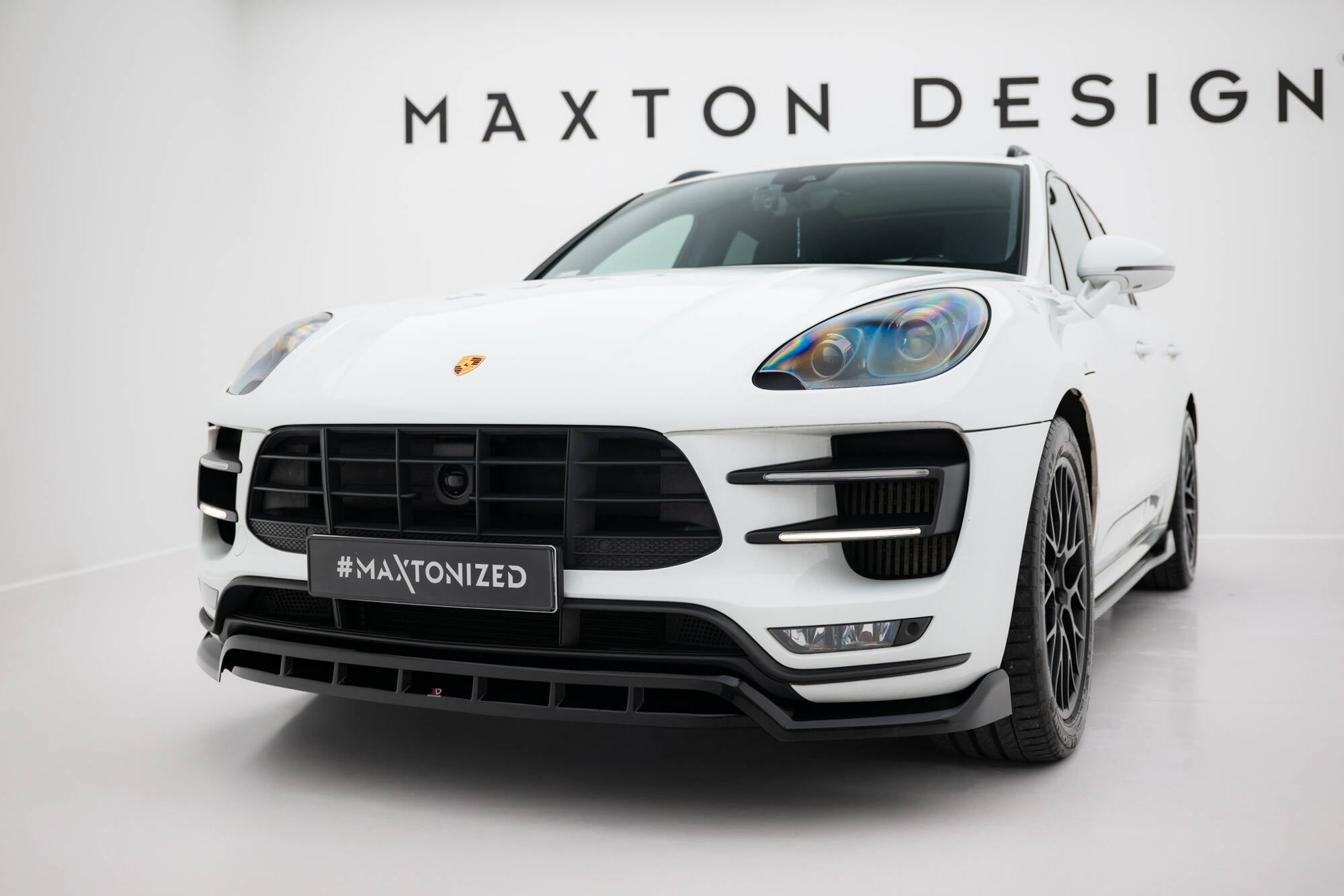 Prelungire splitter bara fata Porsche Macan Turbo Mk1 2014-2018 v8 - Maxton Design