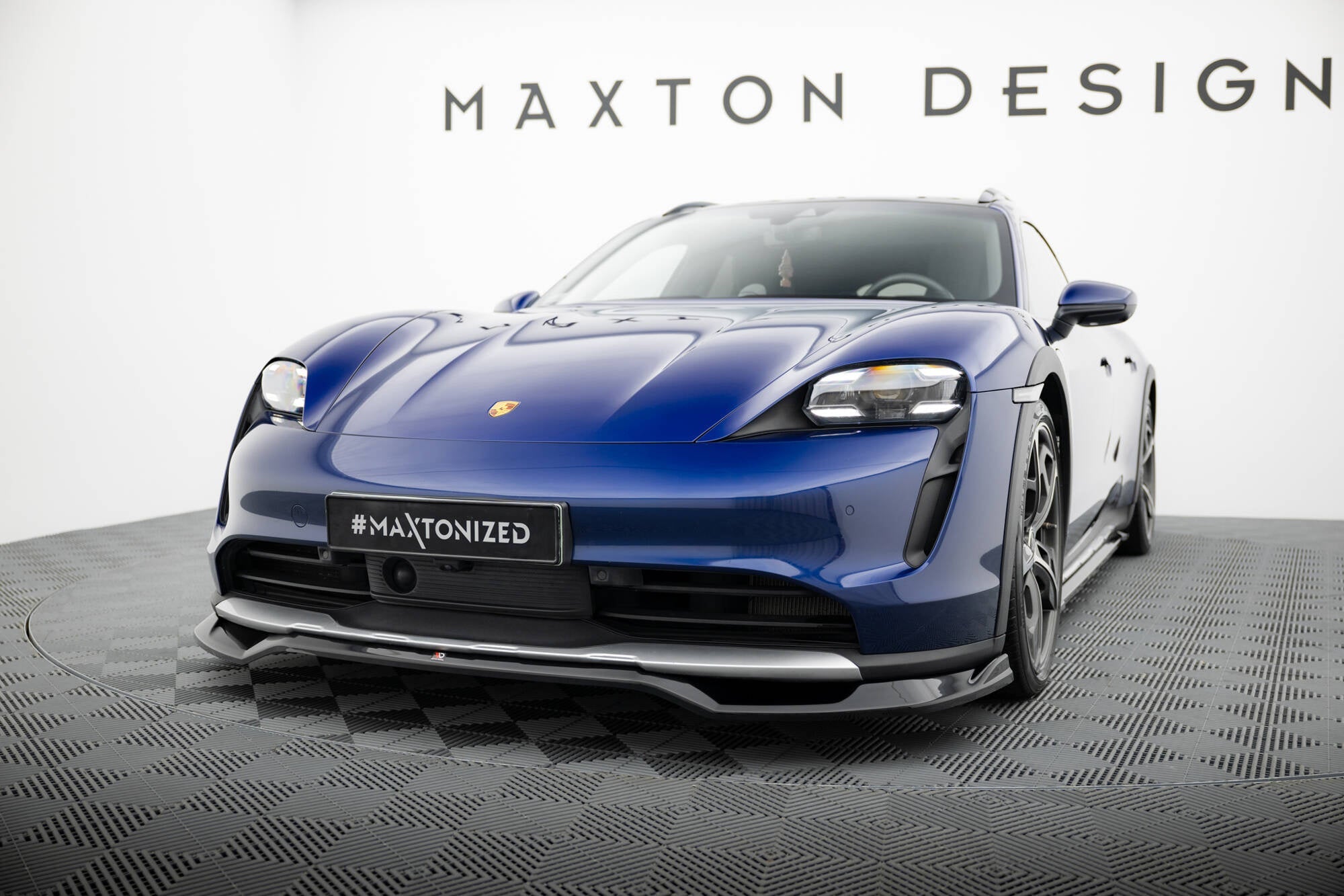 Prelungire splitter bara fata Porsche Taycan Cross Turismo 4S 2019- v2 - Maxton Design