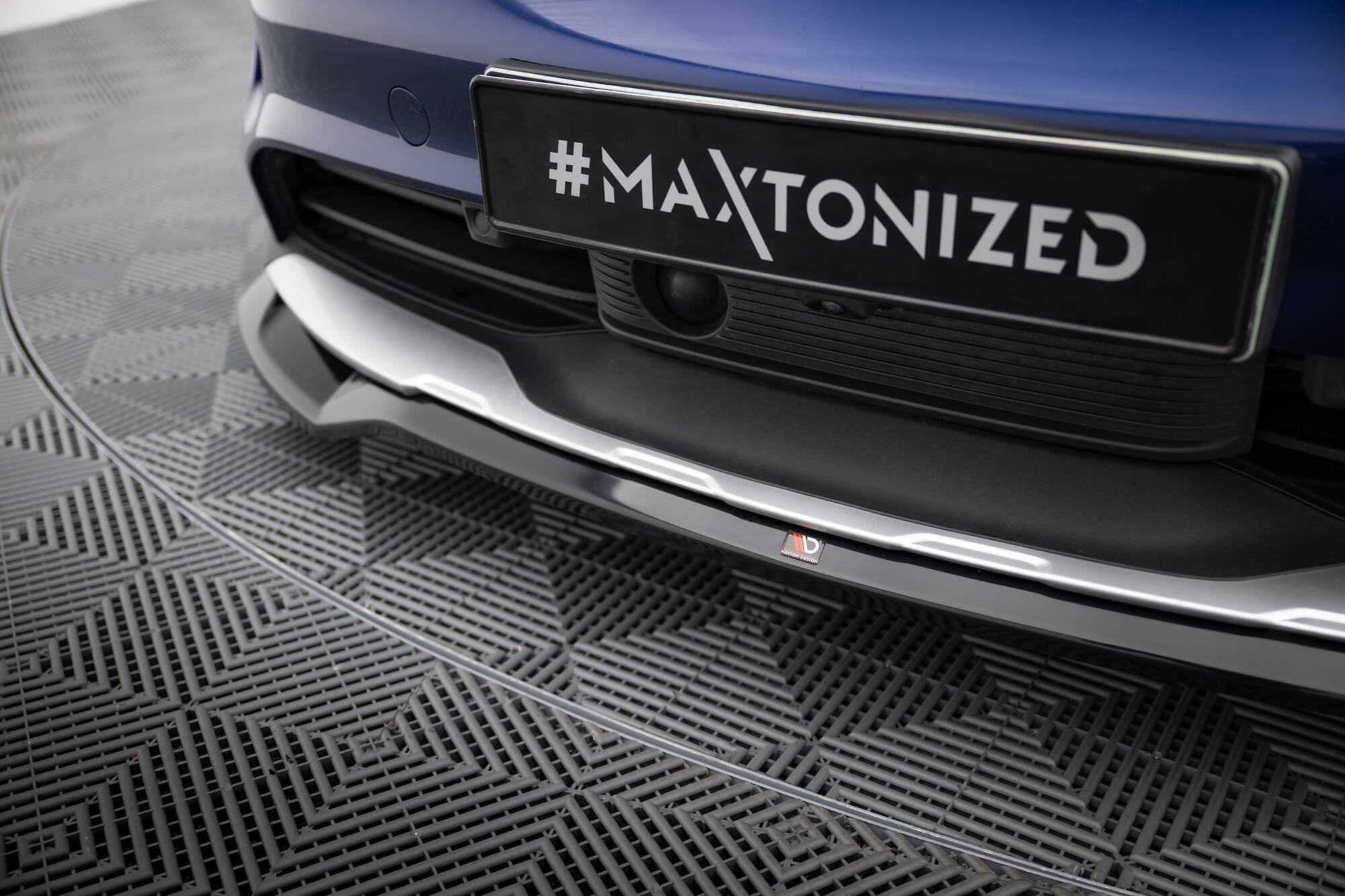 Prelungire splitter bara fata Porsche Taycan Cross Turismo 4S 2019- v2 - Maxton Design