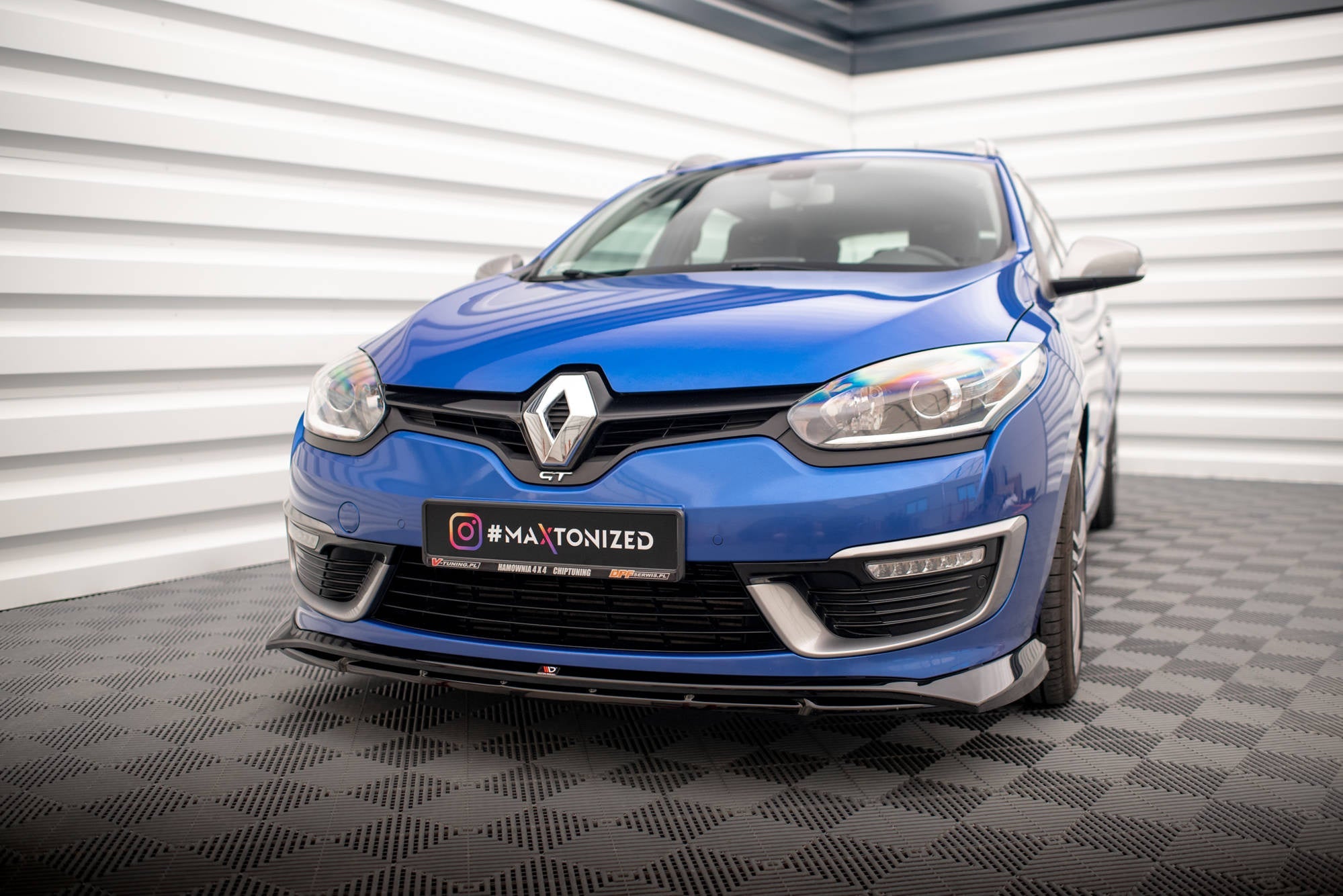 Prelungire splitter bara fata Renault Megane GT Line Grandtour Mk3 Facelift 2013-2016 v5 - Maxton Design