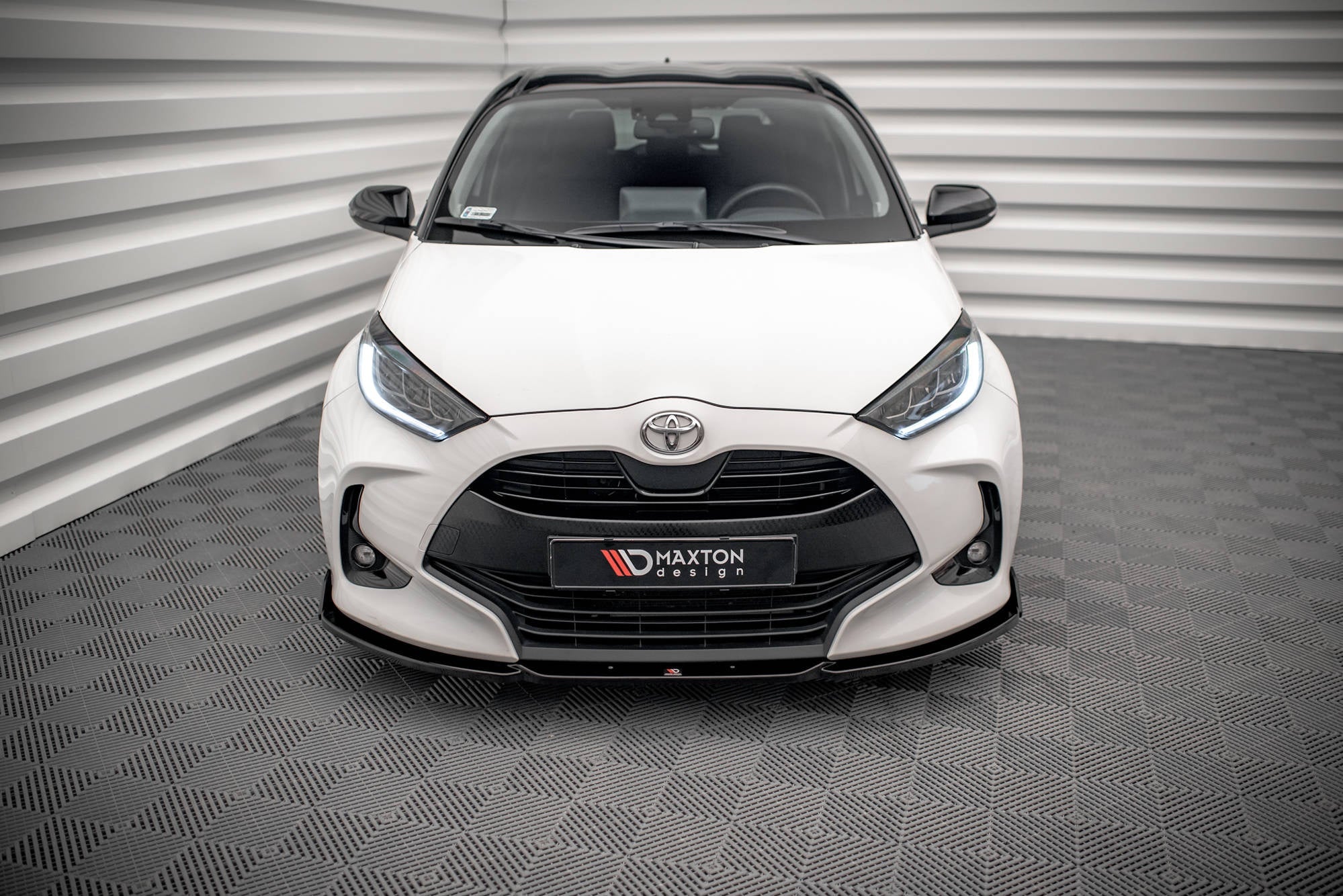Prelungire splitter bara fata si flapsuri Toyota Yaris Mk4 2019- v1 - Maxton Design