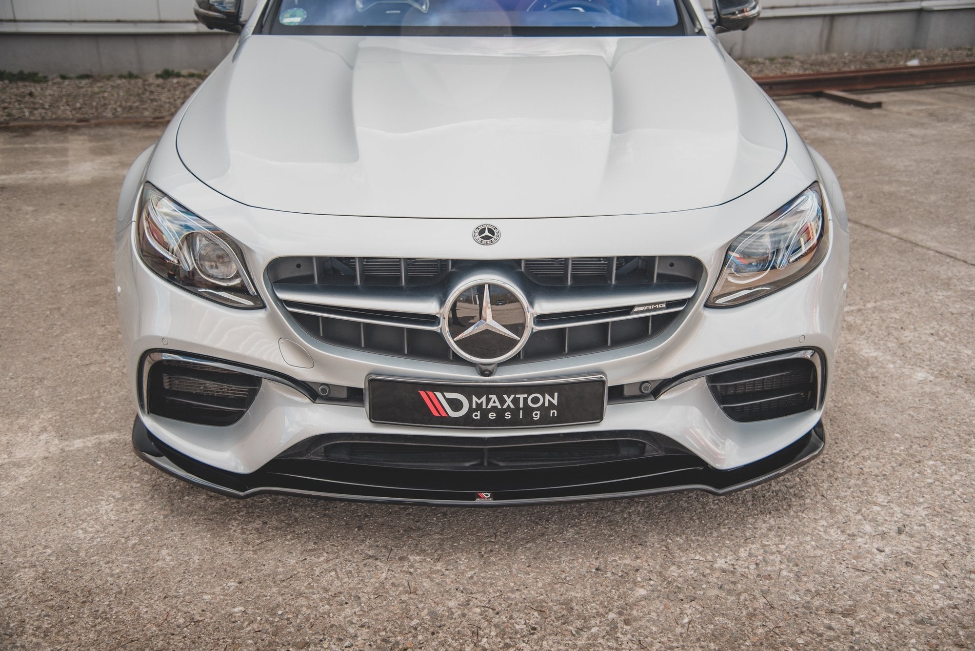 Prelungire splitter bara fata Mercedes E Class W213 S123 E63 Amg Estate Sedan 2017- v4 - Maxton Design