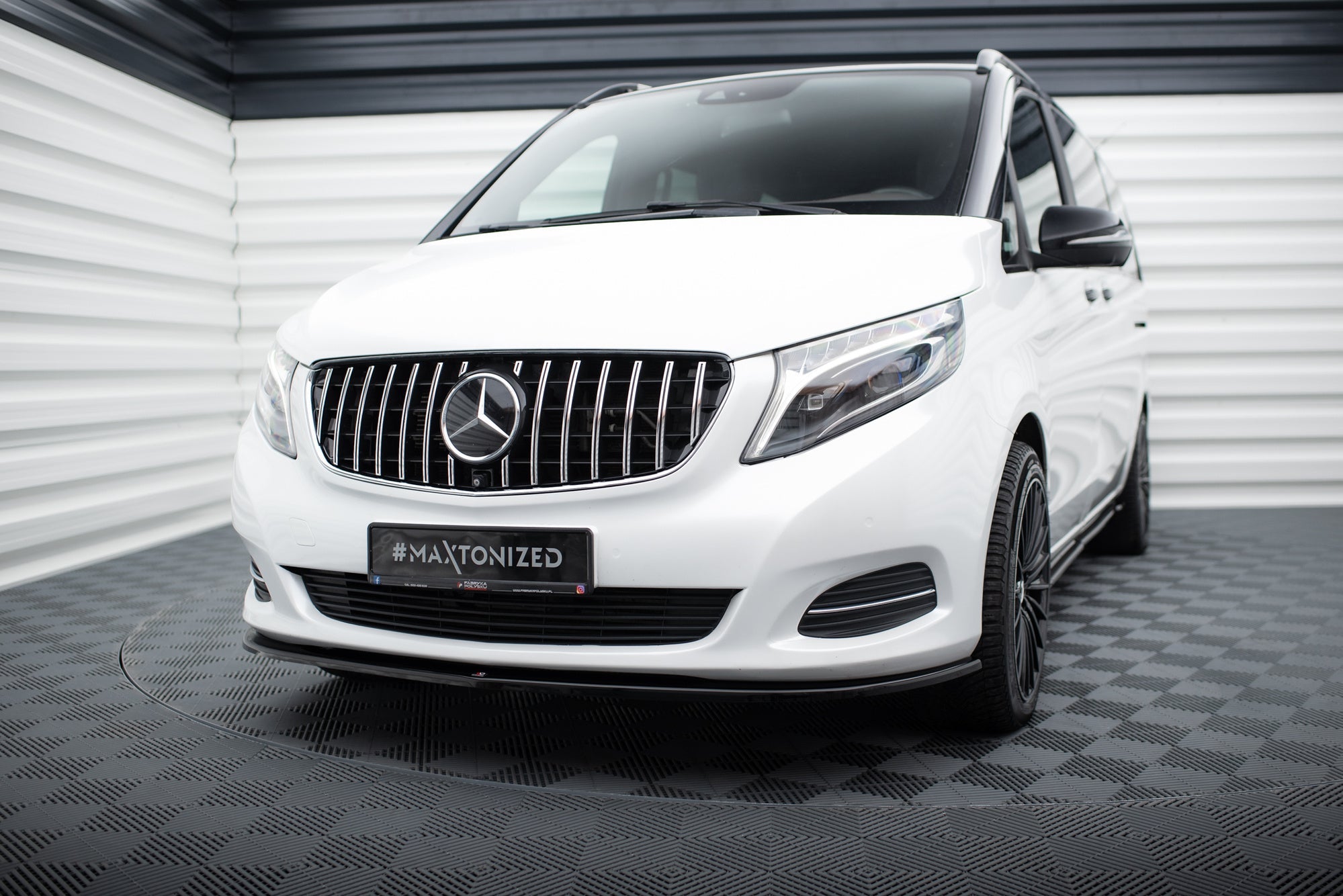 Prelungire splitter bara fata Mercedes V Class W447 2014- v1 - Maxton Design