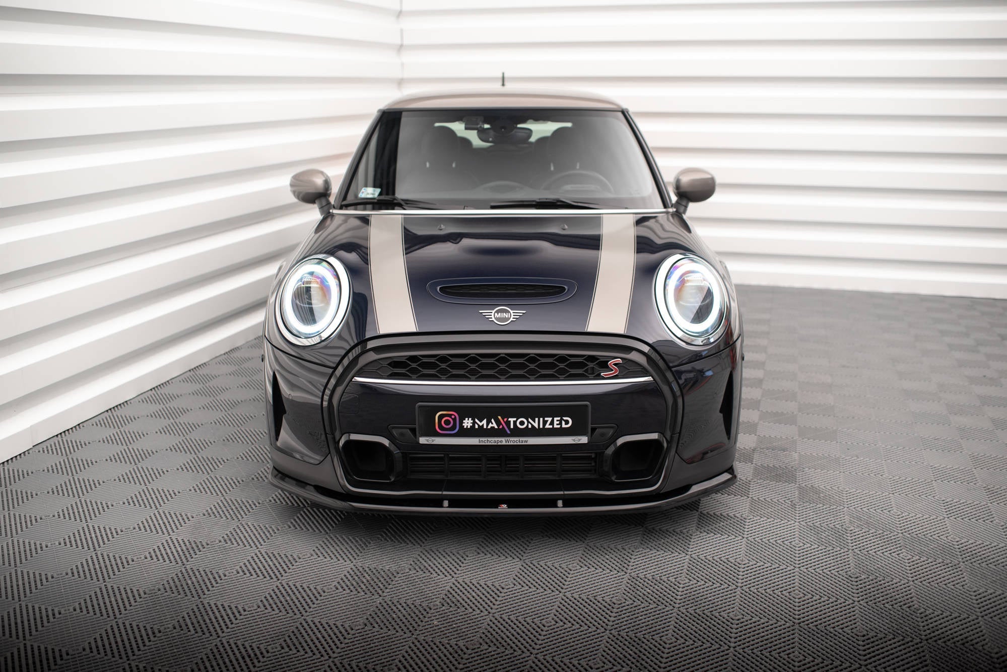 Prelungire splitter bara fata Mini Cooper S F56 Facelift 2022- v3 - Maxton Design