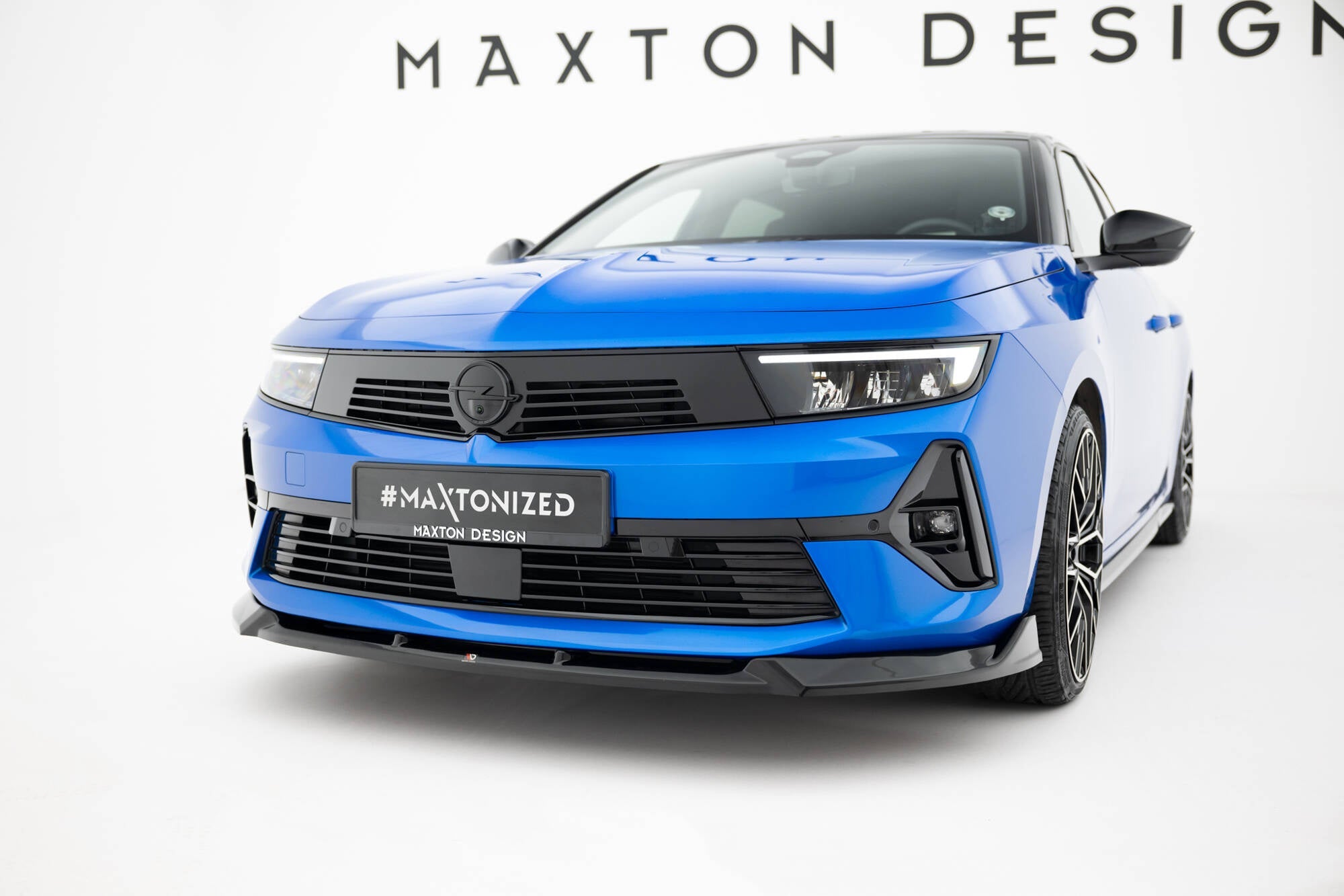 Prelungire splitter bara fata Opel Astra L 2022- v1 - Maxton Design