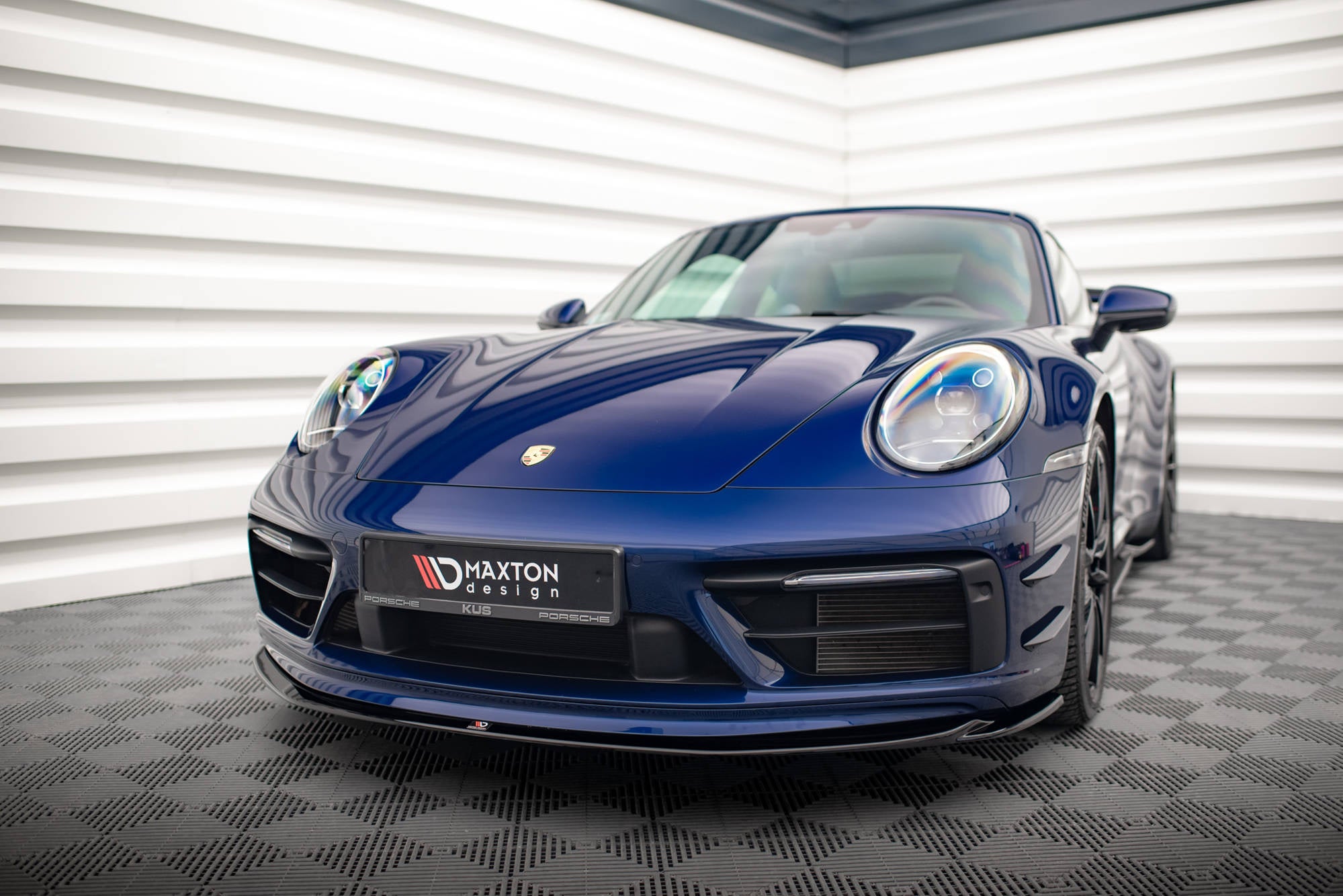 Prelungire splitter bara fata Porsche 911 Carrera Aero 992 2019- v2 - Maxton Design