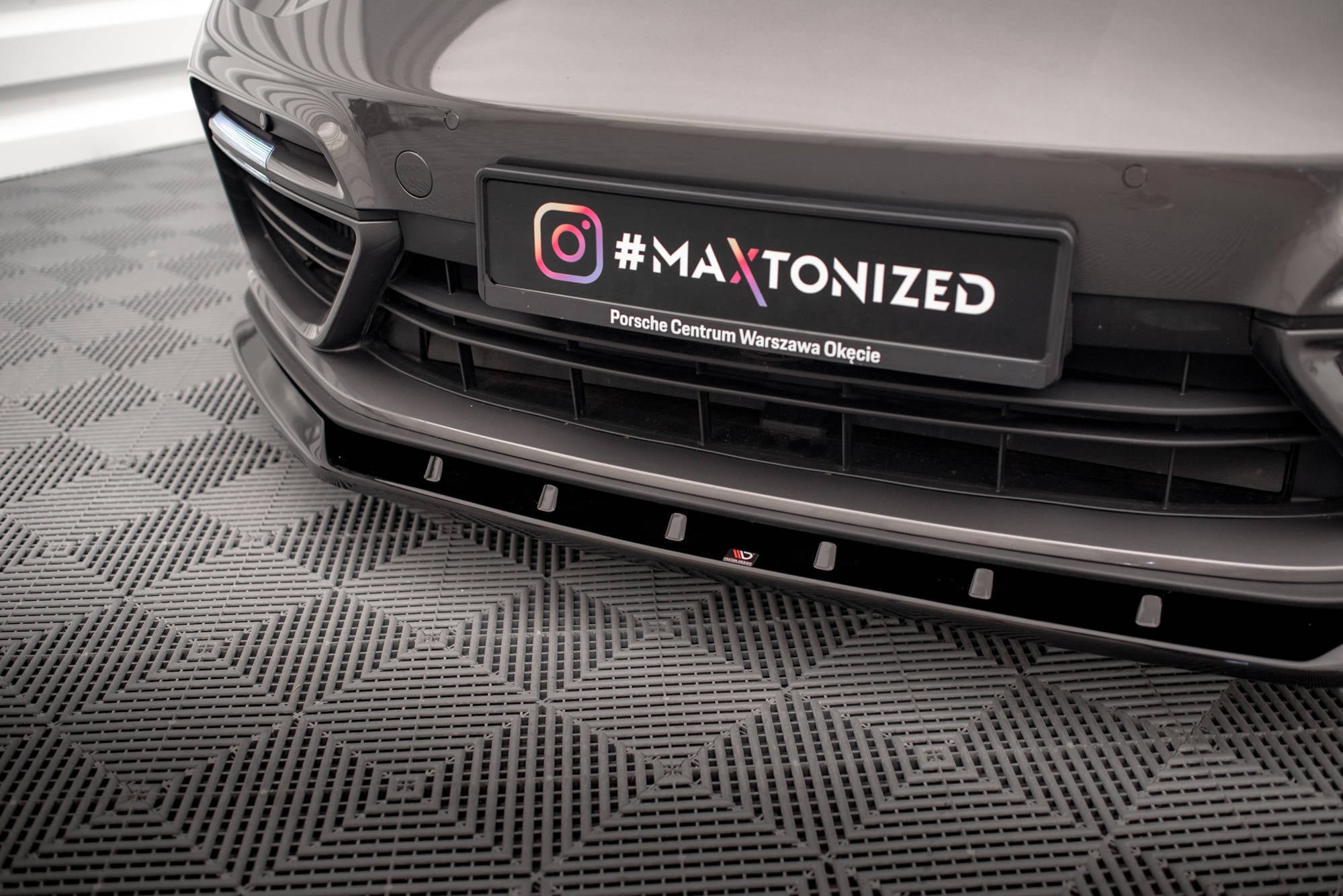 Prelungire splitter bara fata Porsche Panamera E-Hybrid 971 2016-2020 v2 - Maxton Design