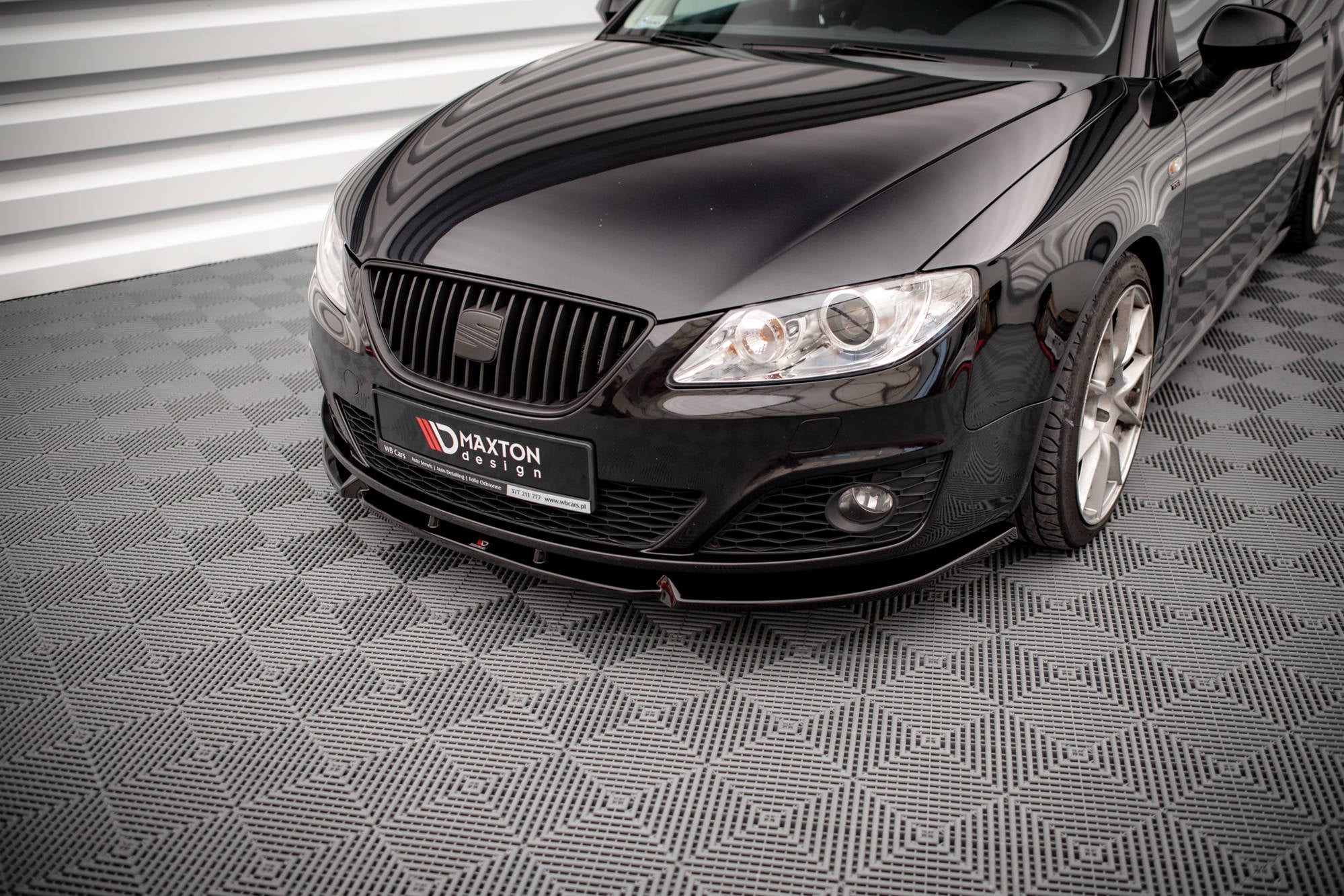 Prelungire splitter bara fata Seat Exeo 2008-2013 v1 - Maxton Design