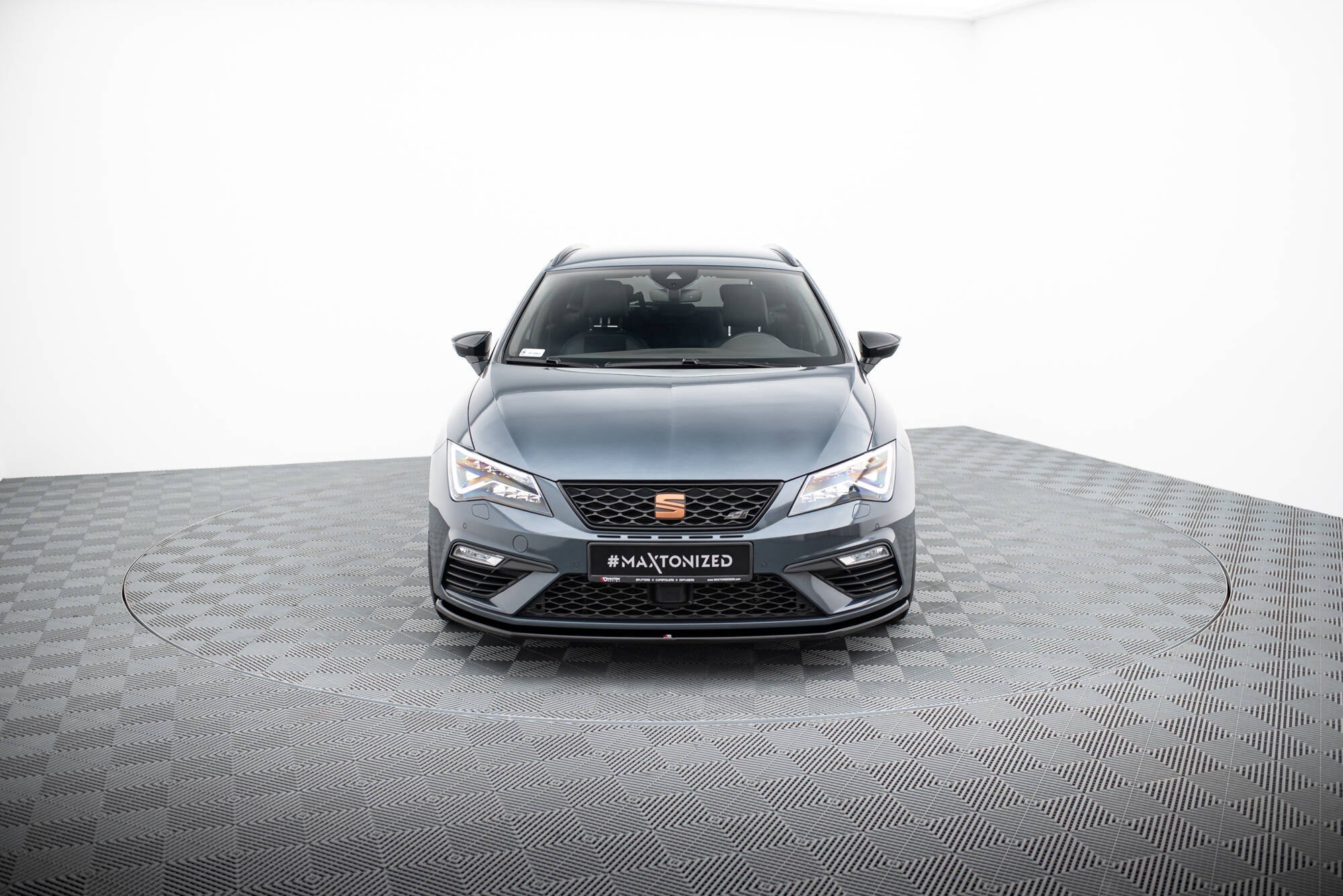 Prelungire splitter bara fata Seat Leon 5F Mk3 Cupra FR Facelift 2017-2020 v3 - Maxton Design