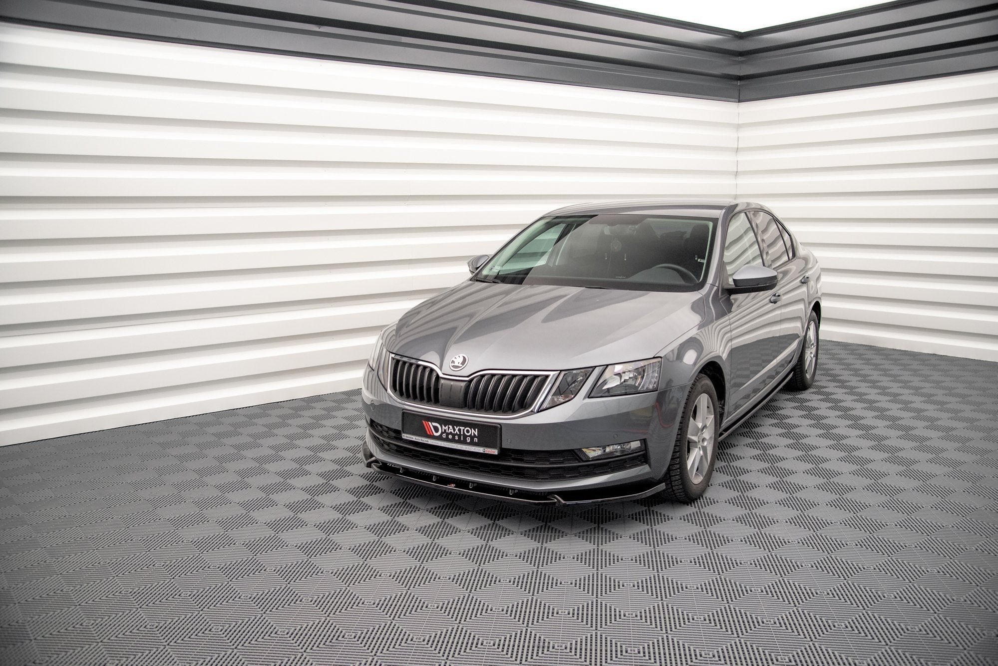 Prelungire splitter bara fata Skoda Octavia Mk3 Facelift 2016-2020 v18 - Maxton Design