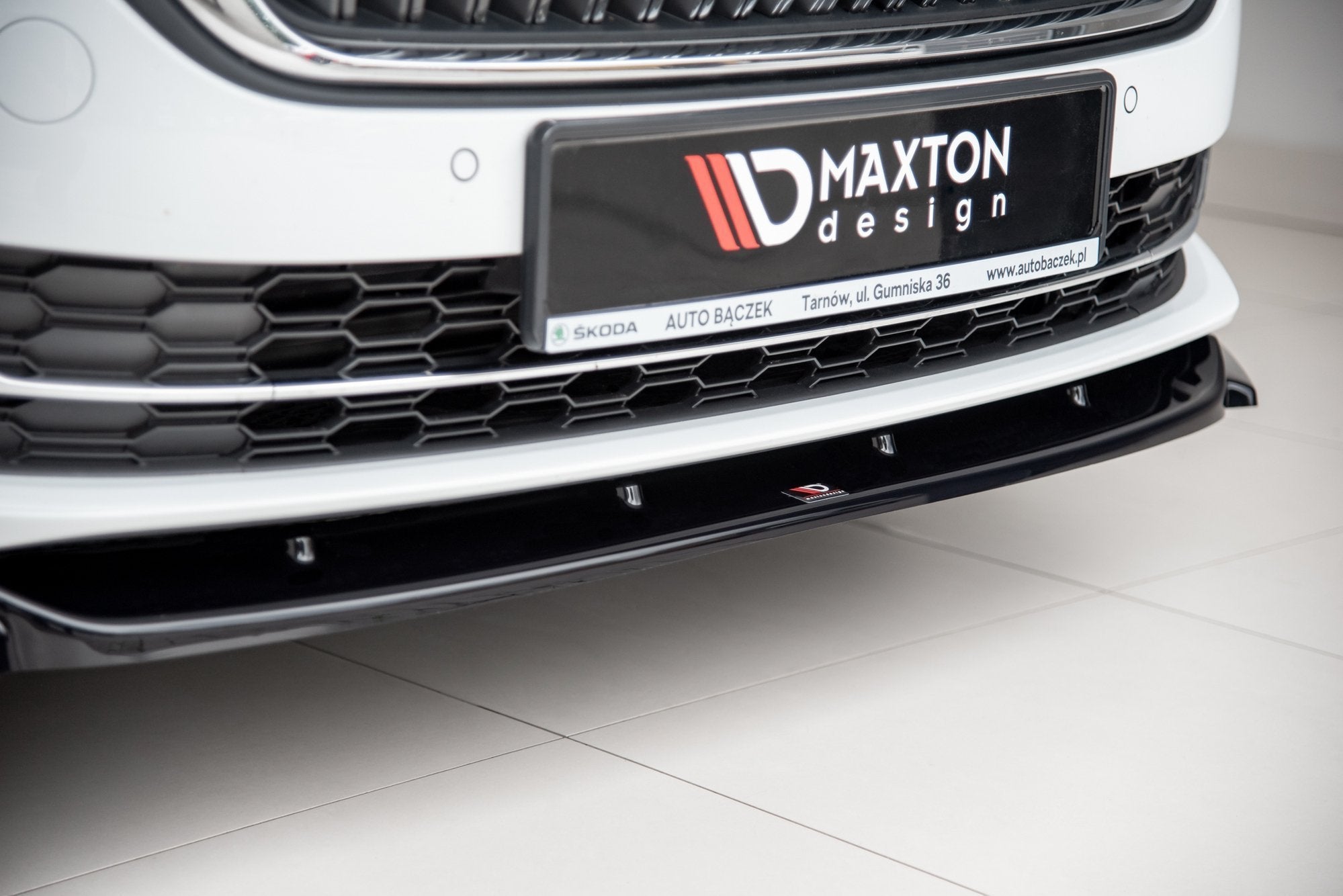 Prelungire splitter bara fata Skoda Octavia Mk4 2019- v1 - Maxton Design