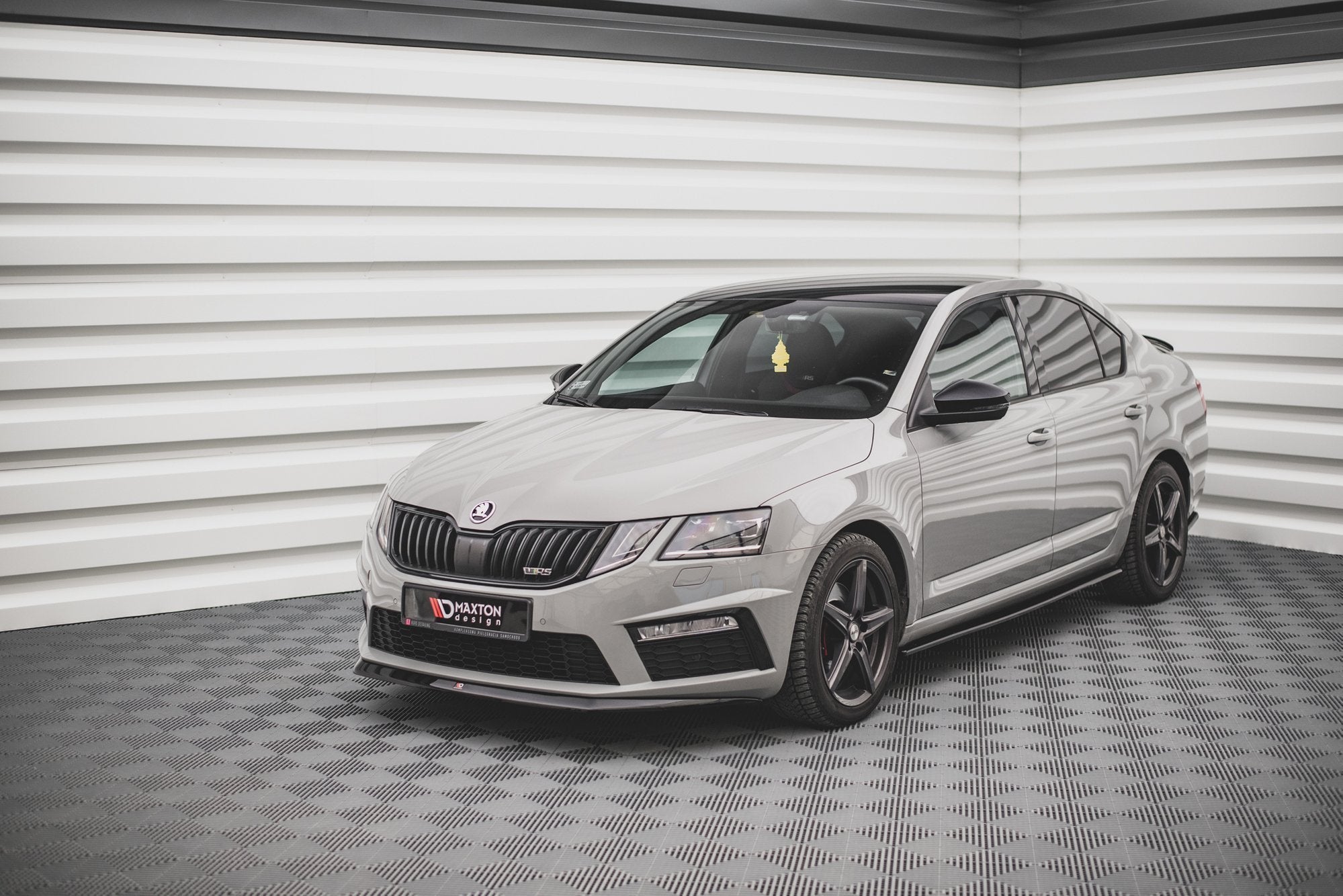 Prelungire splitter bara fata Skoda Octavia RS Mk3 Facelift 2016-2019 v15 - Maxton Design