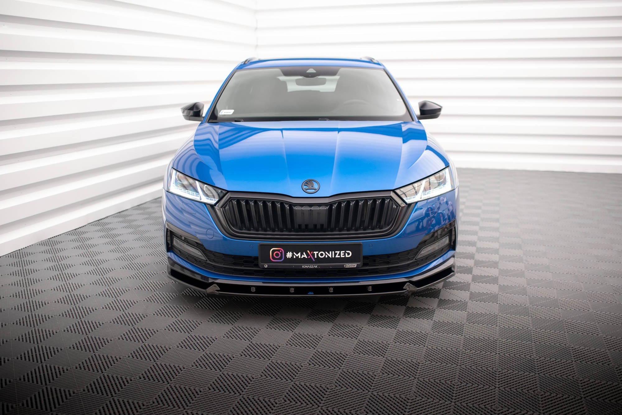 Prelungire splitter bara fata Skoda Octavia Sportline Mk4 2019- v20 - Maxton Design