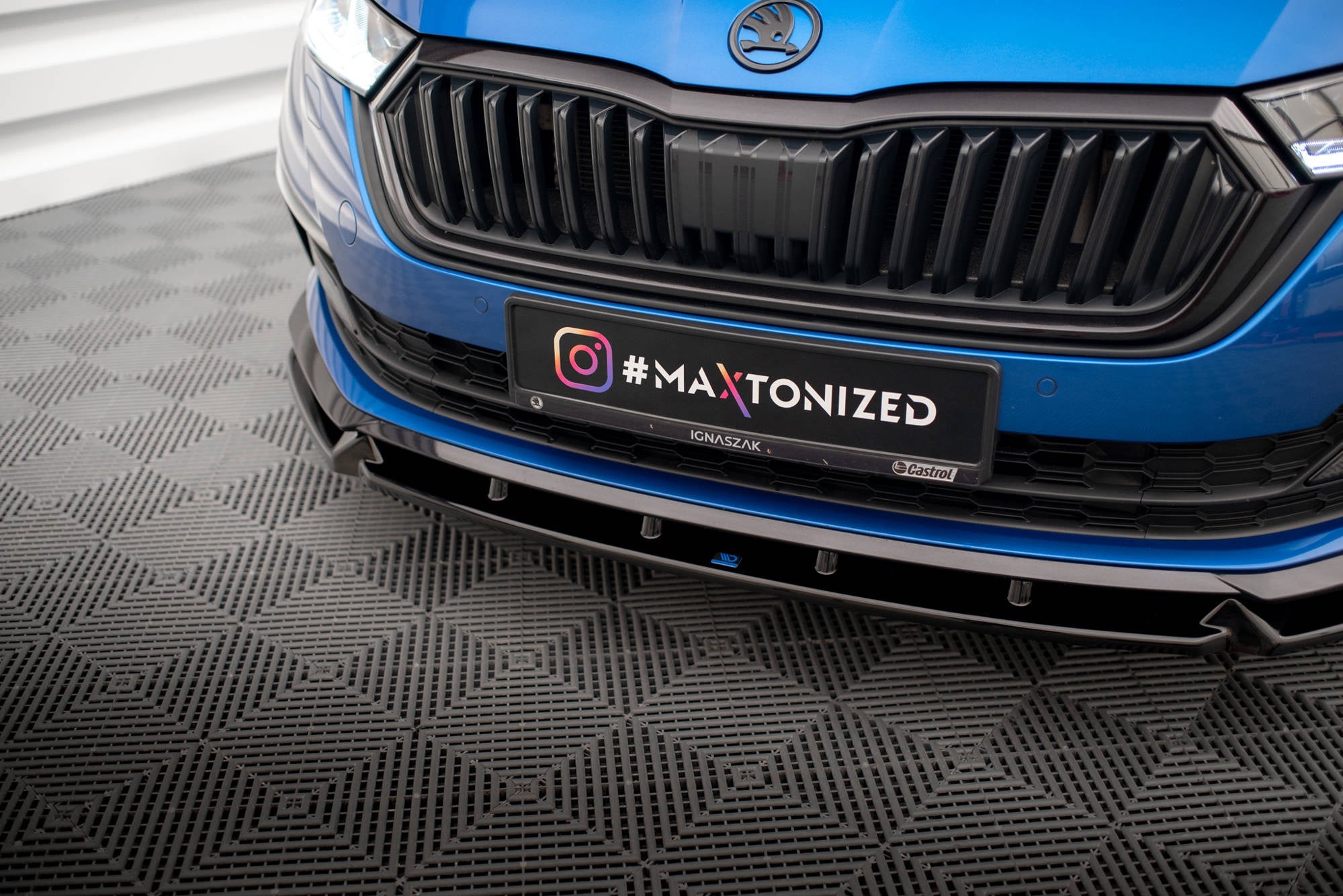 Prelungire splitter bara fata Skoda Octavia Sportline Mk4 2019- v20 - Maxton Design