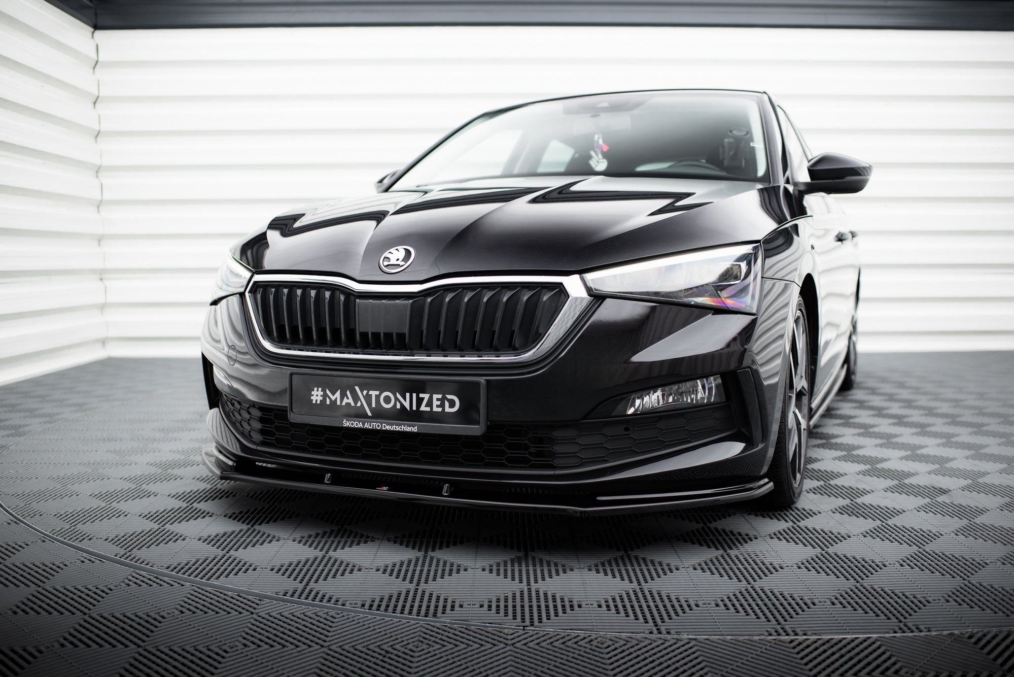 Prelungire splitter bara fata Skoda Scala 2018- v1 - Maxton Design