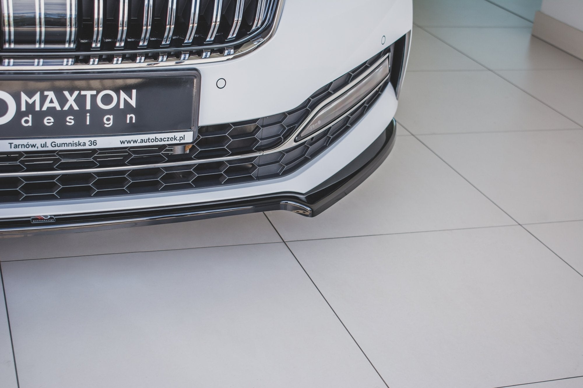 Prelungire splitter bara fata Skoda Superb Mk3 Facelift 2019- v8 - Maxton Design
