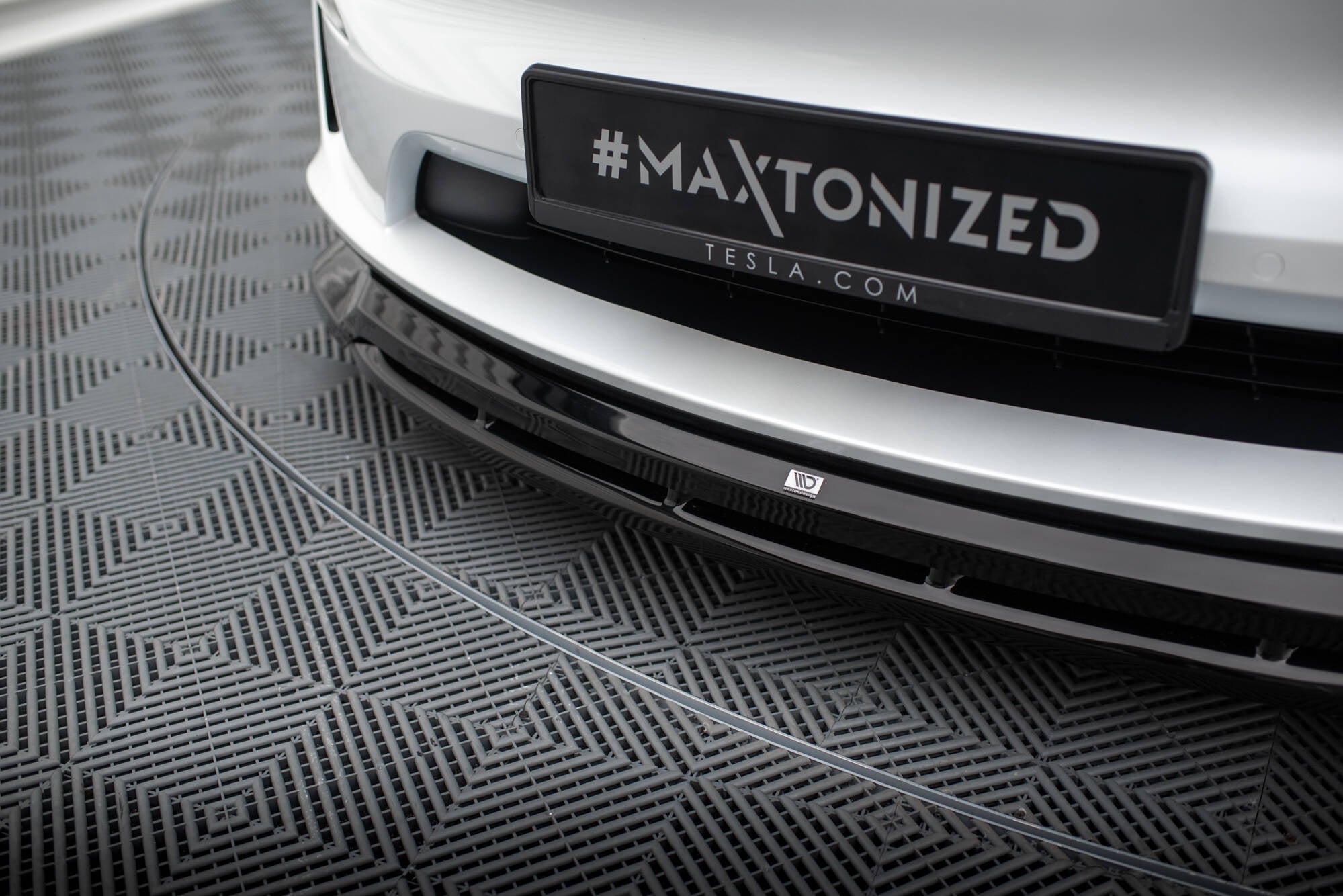 Prelungire splitter bara fata Tesla Model X Mk1 Facelift 2021- v3 - Maxton Design