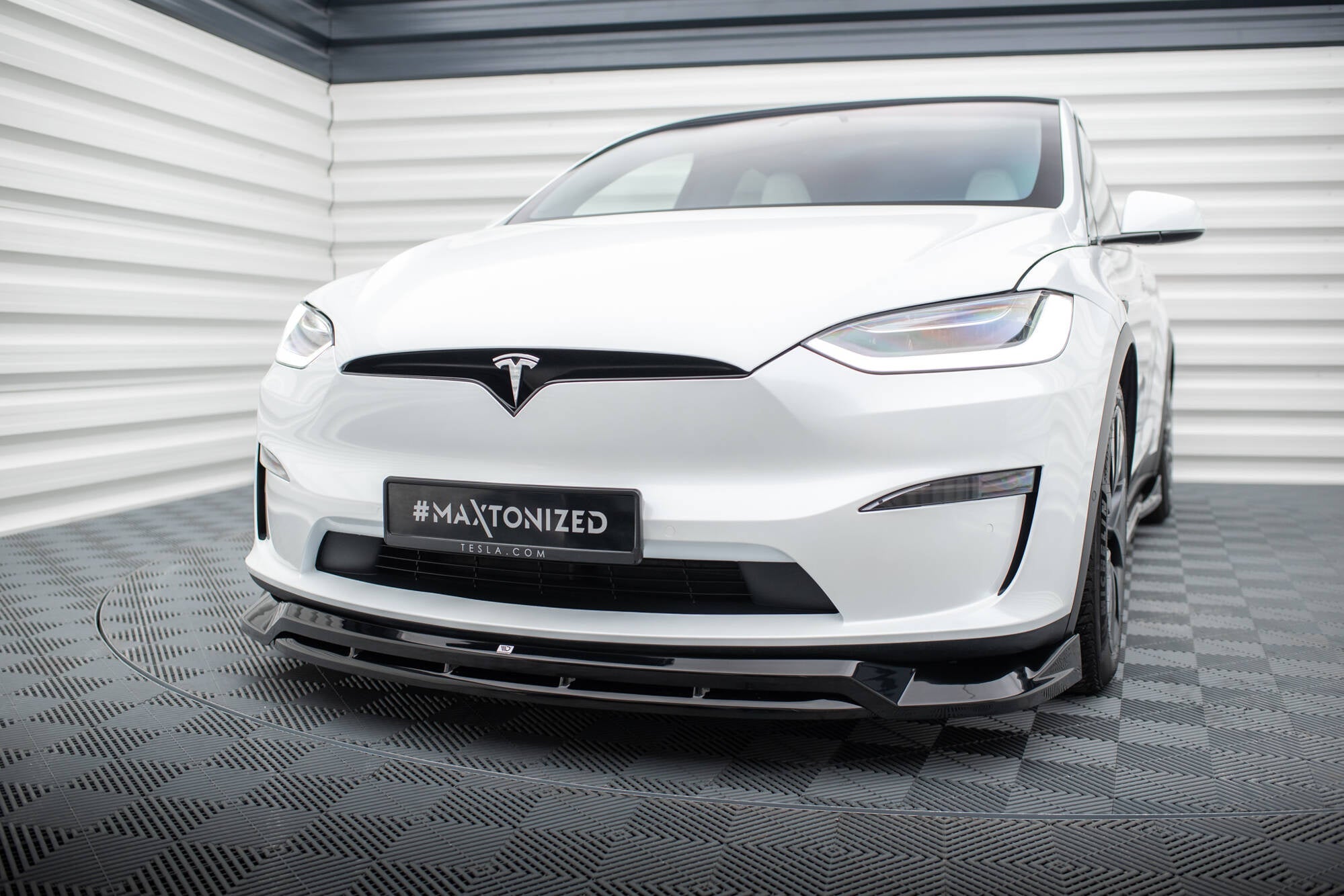 Prelungire splitter bara fata Tesla Model X Mk1 Facelift 2021- v3 - Maxton Design