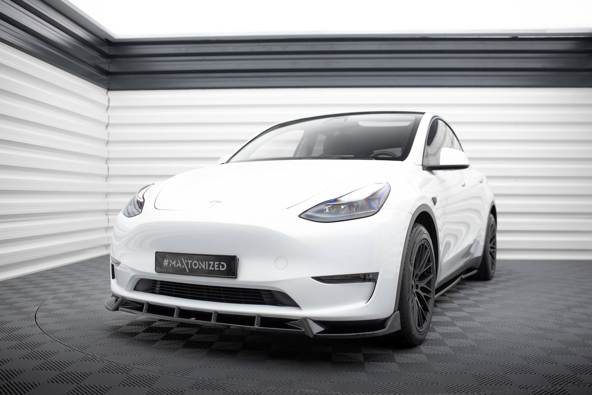 Prelungire splitter bara fata Tesla Model Y 2020- v1 - Maxton Design
