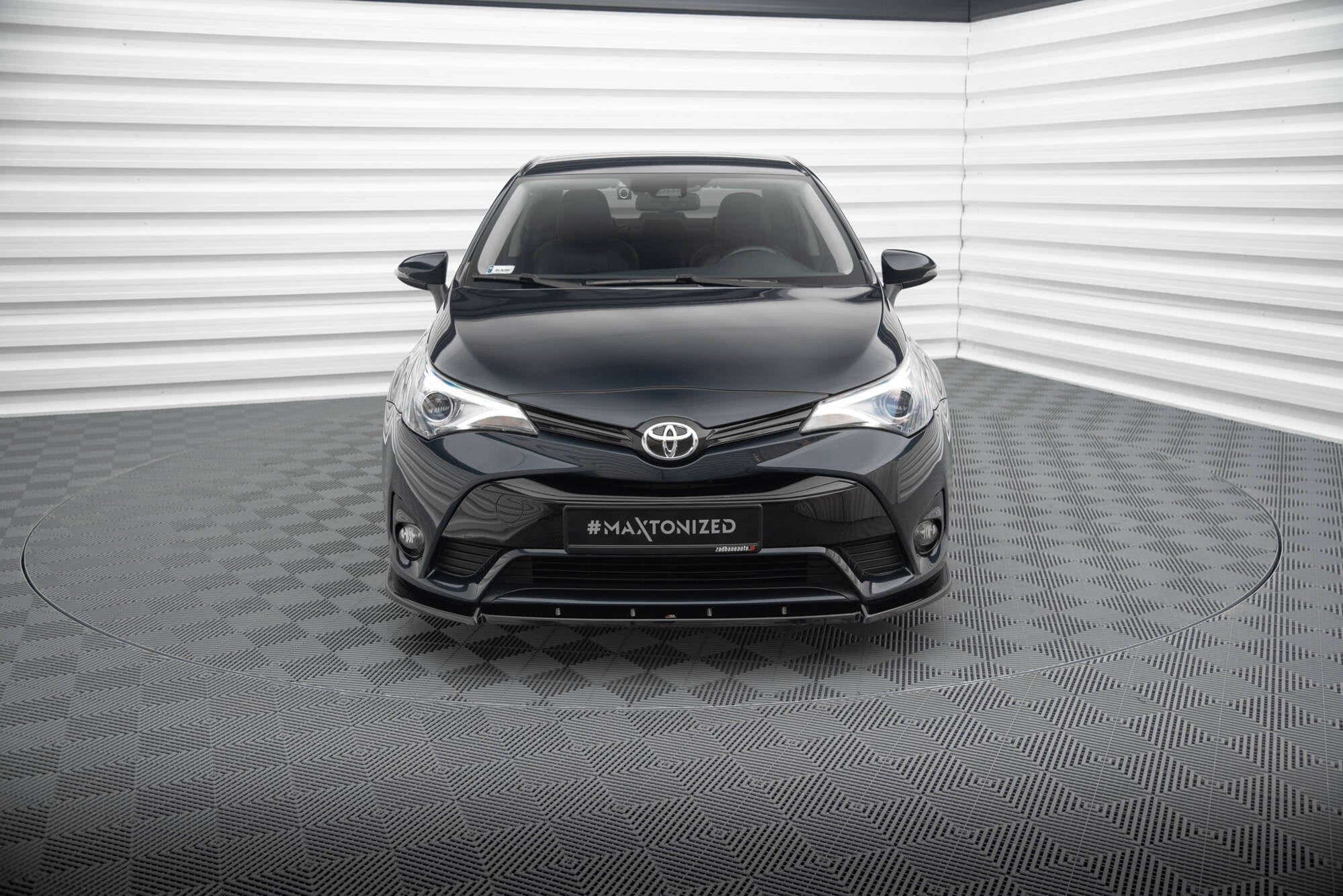 Prelungire splitter bara fata Toyota Avensis Mk3 Facelift 2015-2018 v1 - Maxton Design