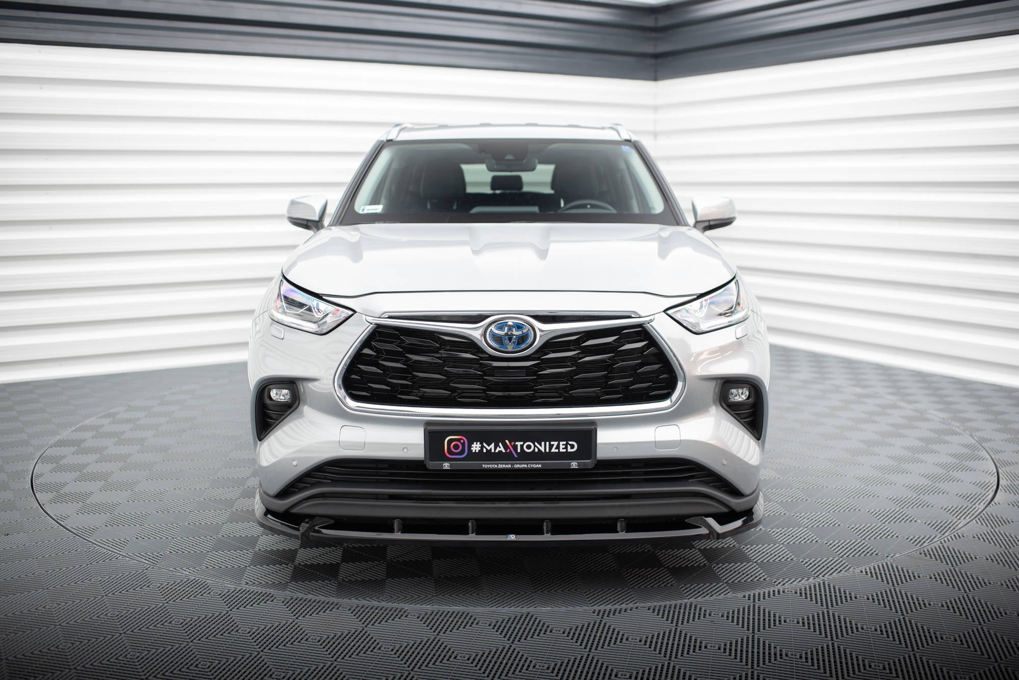 Prelungire splitter bara fata Toyota Highlander Mk4 2019- v1 - Maxton Design